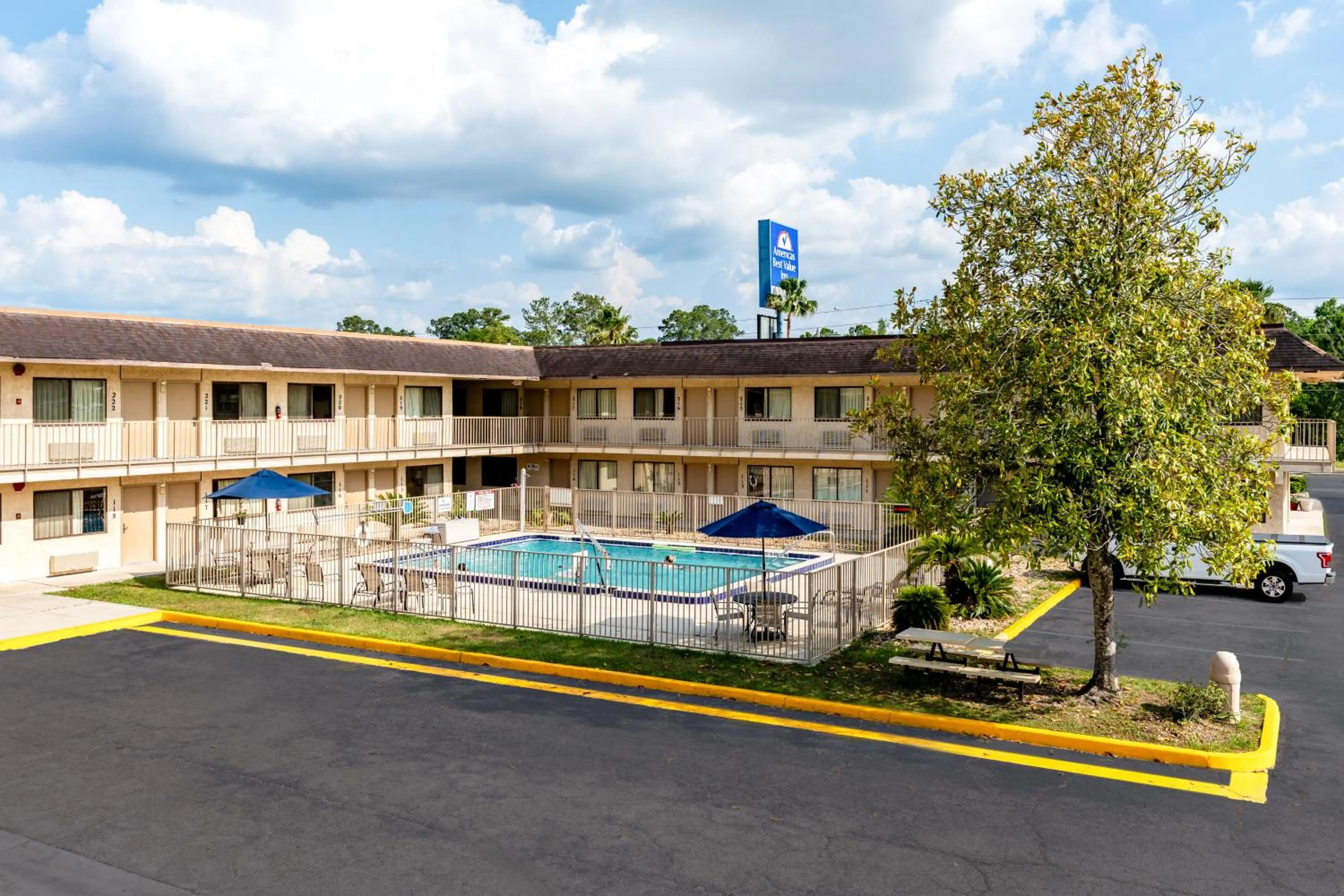 Property building in Americas Best Value Inn - Lake City