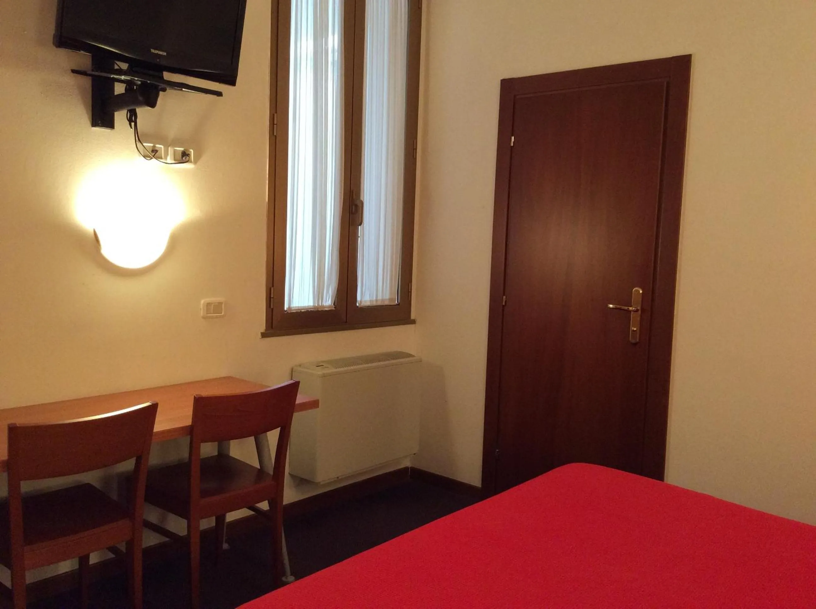 Day, Bed in Hotel San Marco