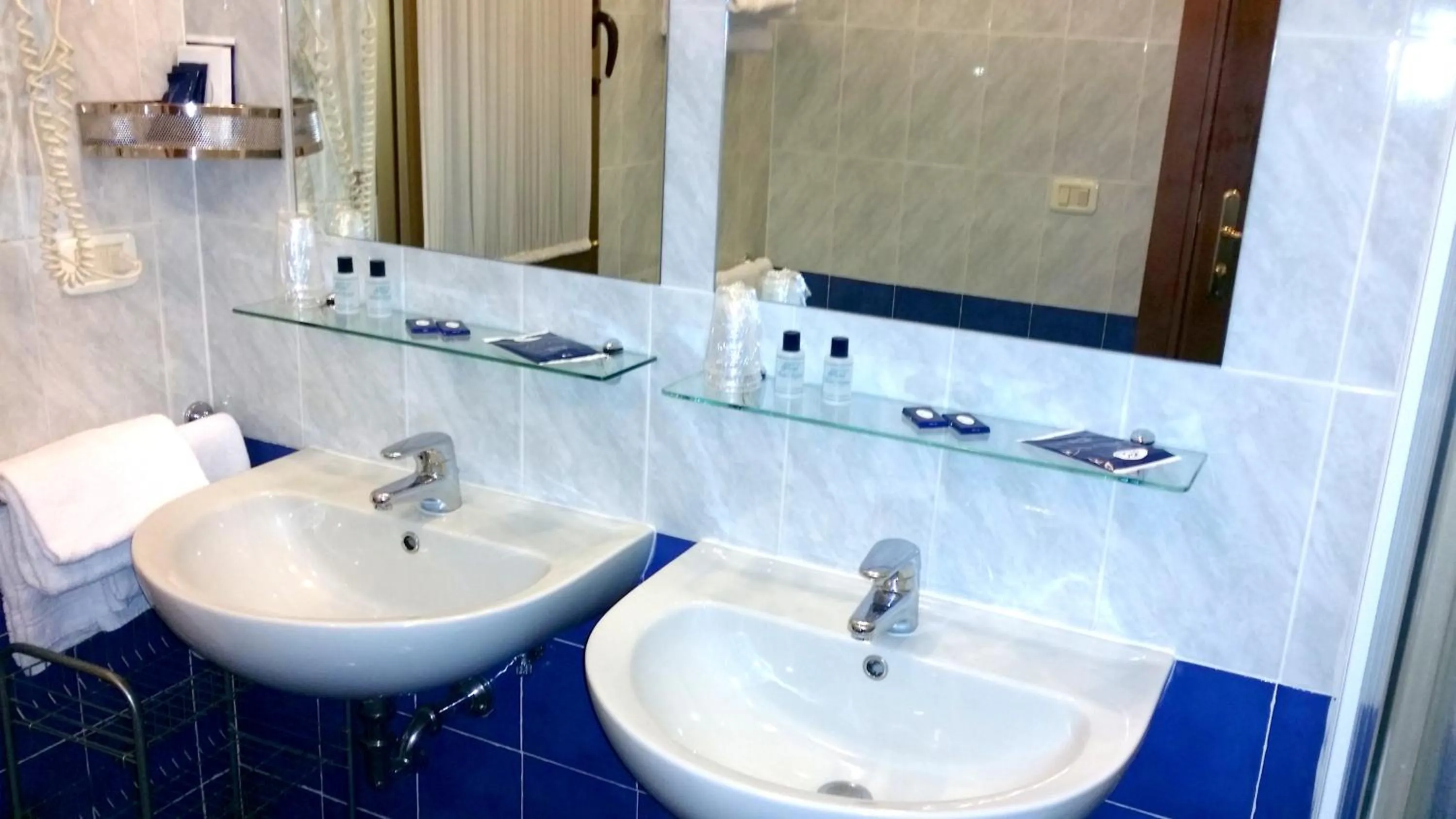 Bathroom in Hotel San Marco