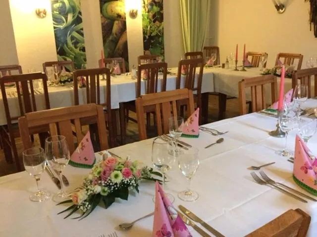 Restaurant/places to eat in Waldhotel Brand's Busch