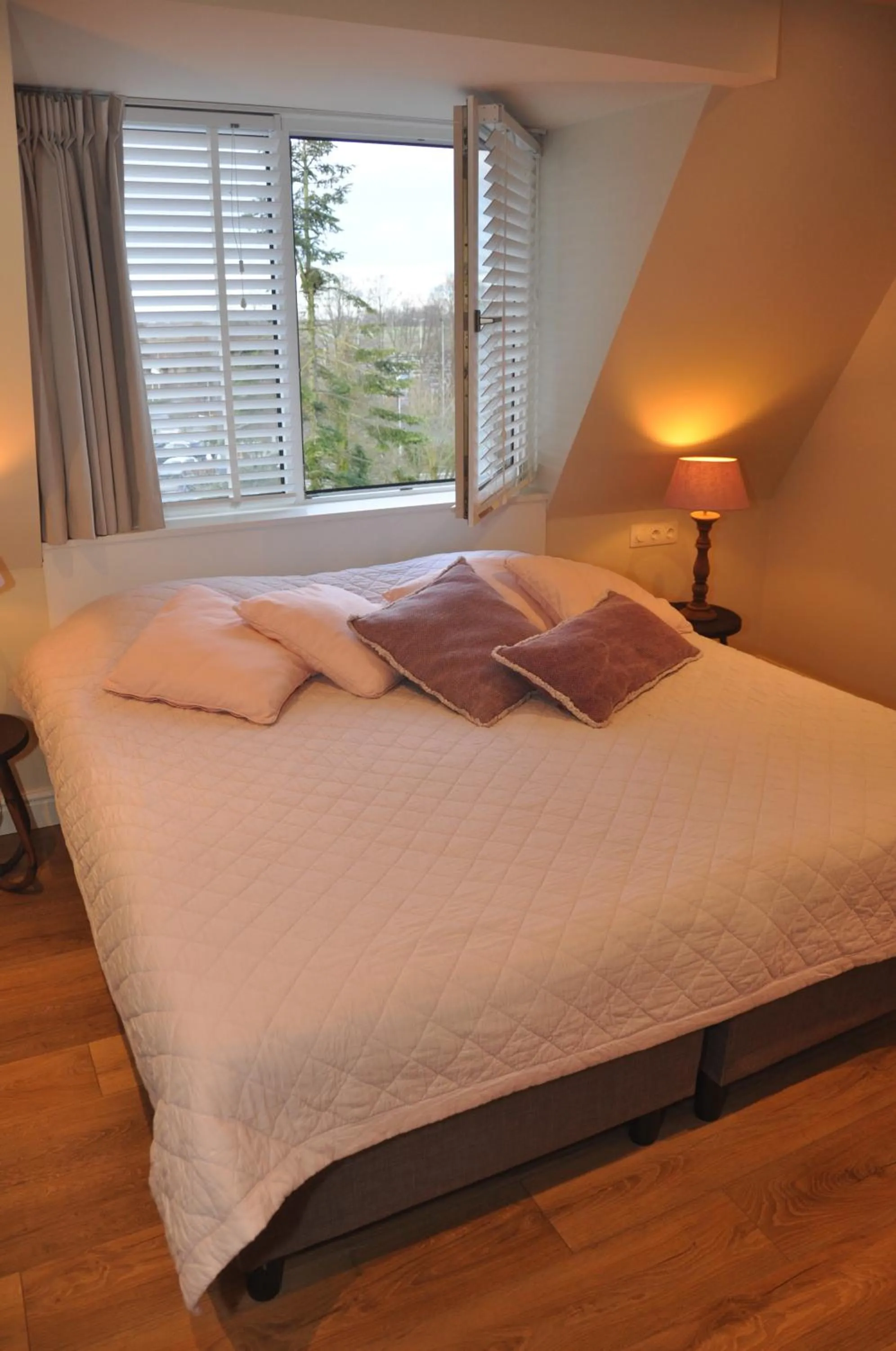 Bed in Hotel Sanders de Paauw