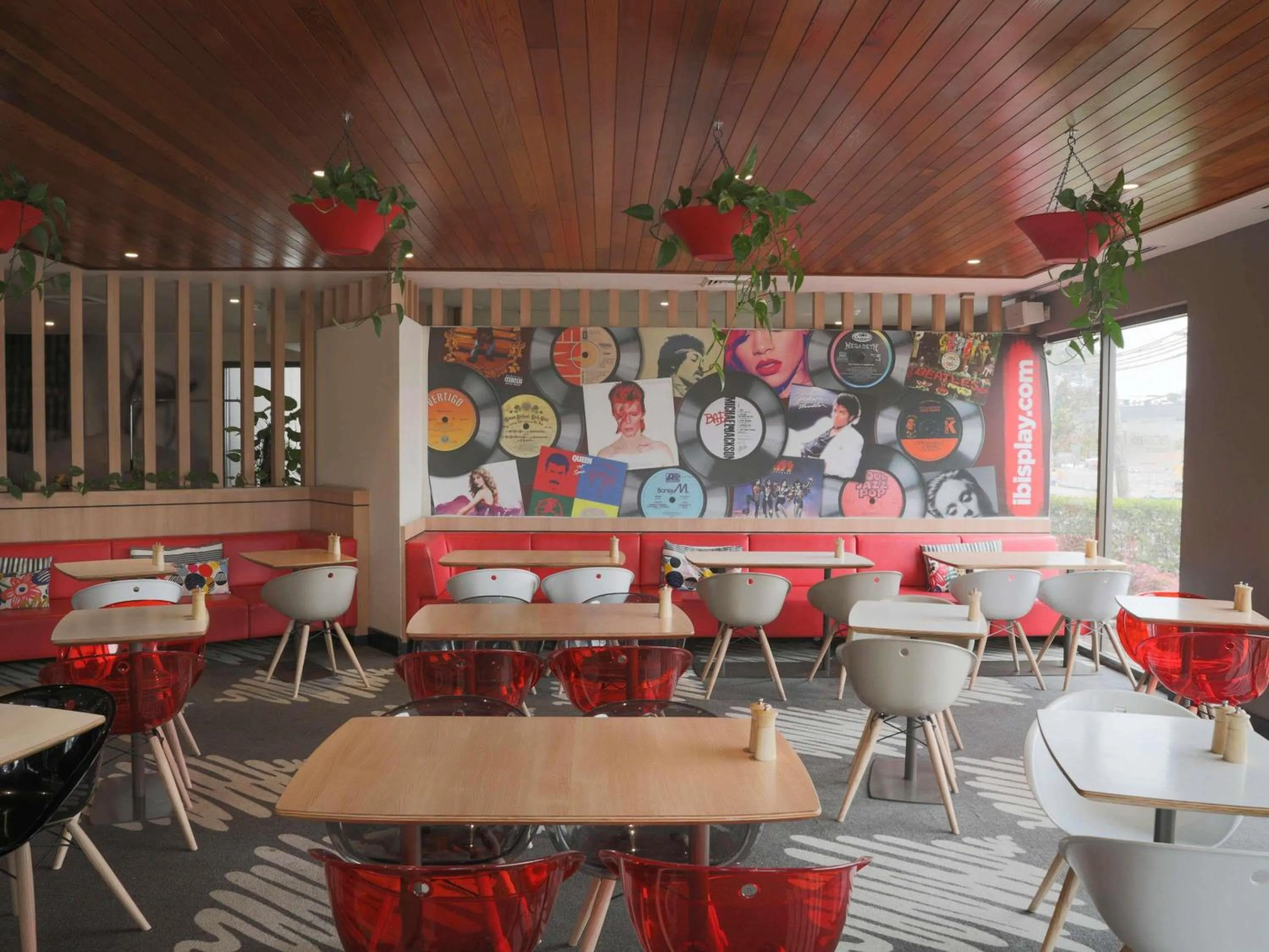 Property building in ibis Sydney Airport