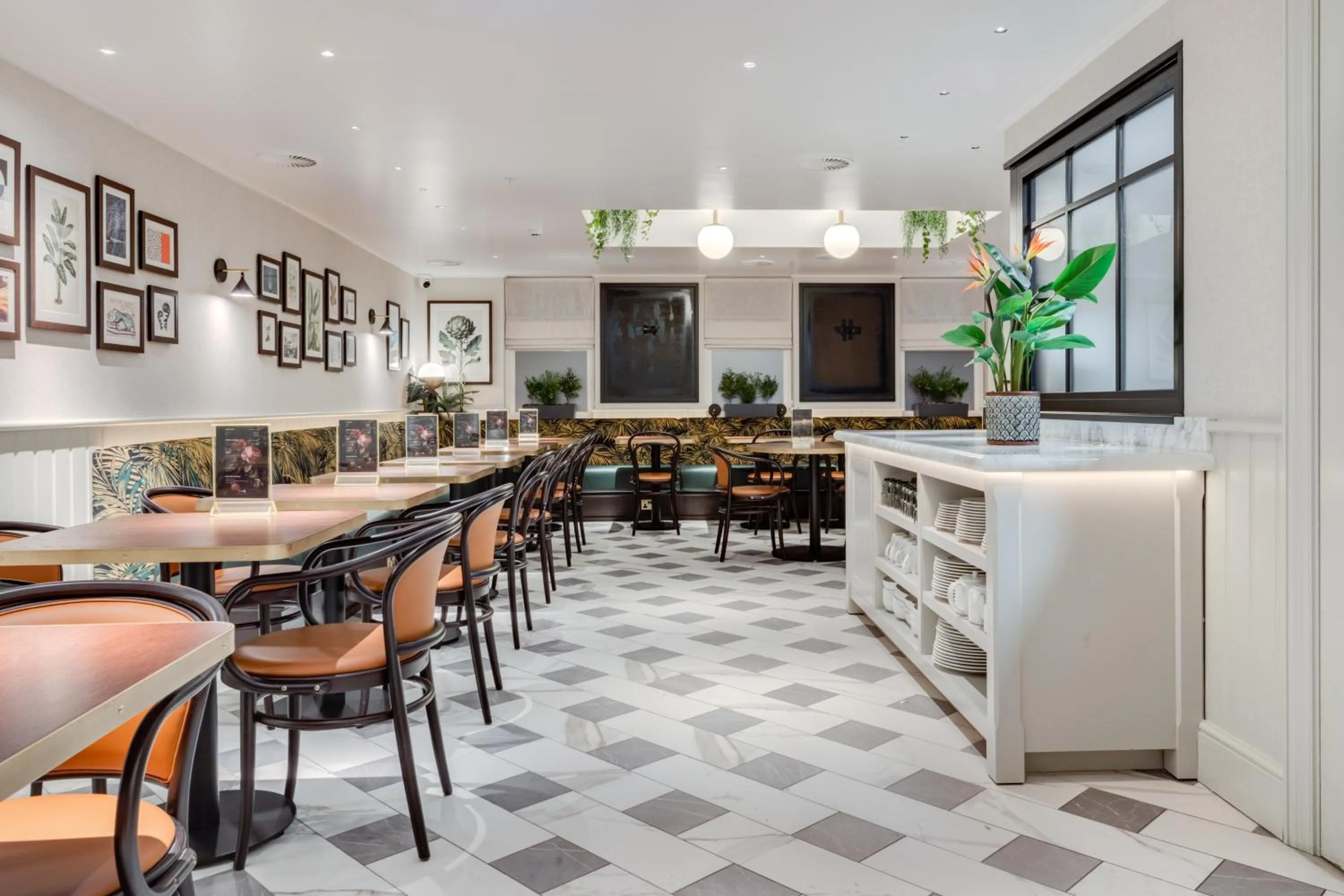 Restaurant/places to eat in Mornington Hotel London Kensington, BW Premier Collection