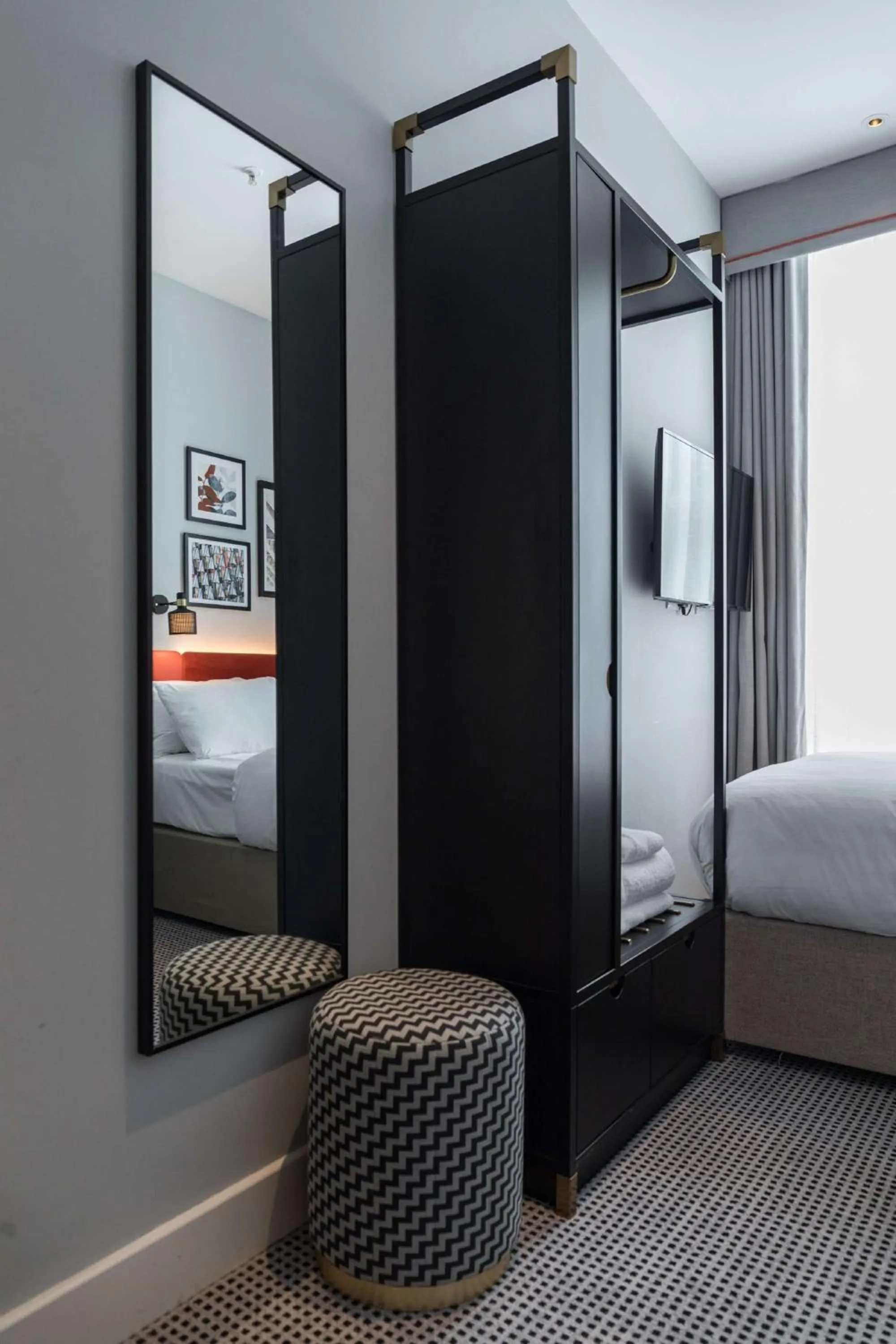 Bedroom, Bed in Mornington Hotel London Kensington, BW Premier Collection
