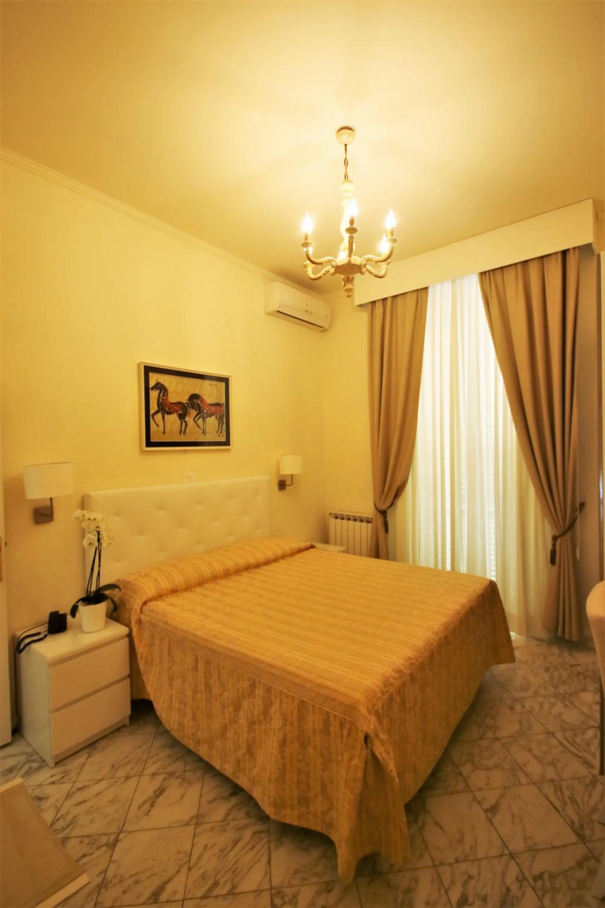 Bed in Hotel Coluccini