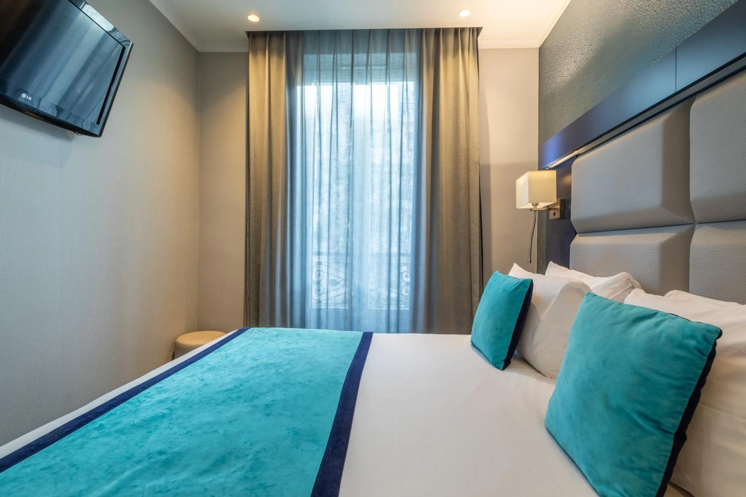 Bed in Prince Albert Montmartre