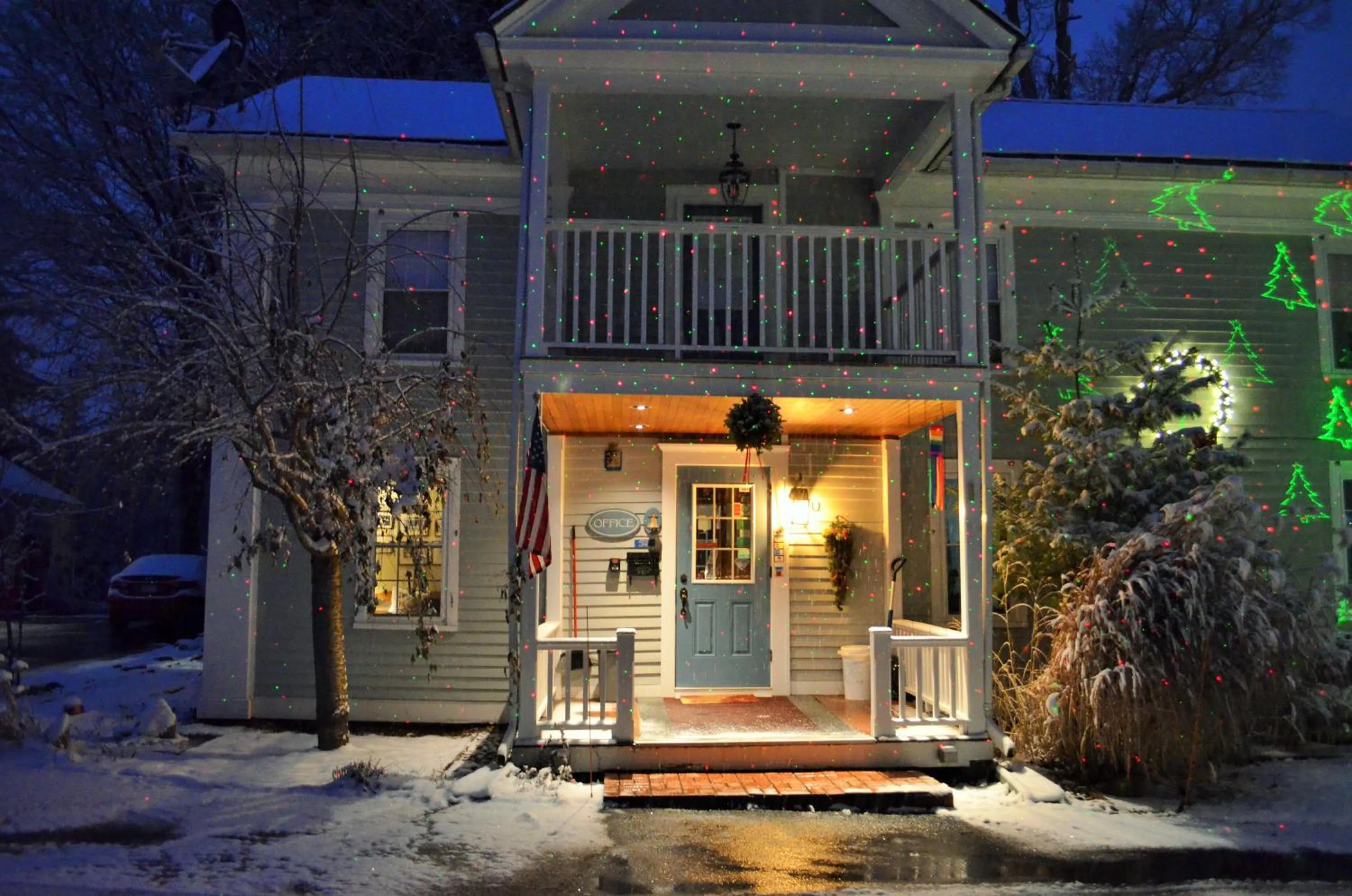 Night in Maple Terrace Motel