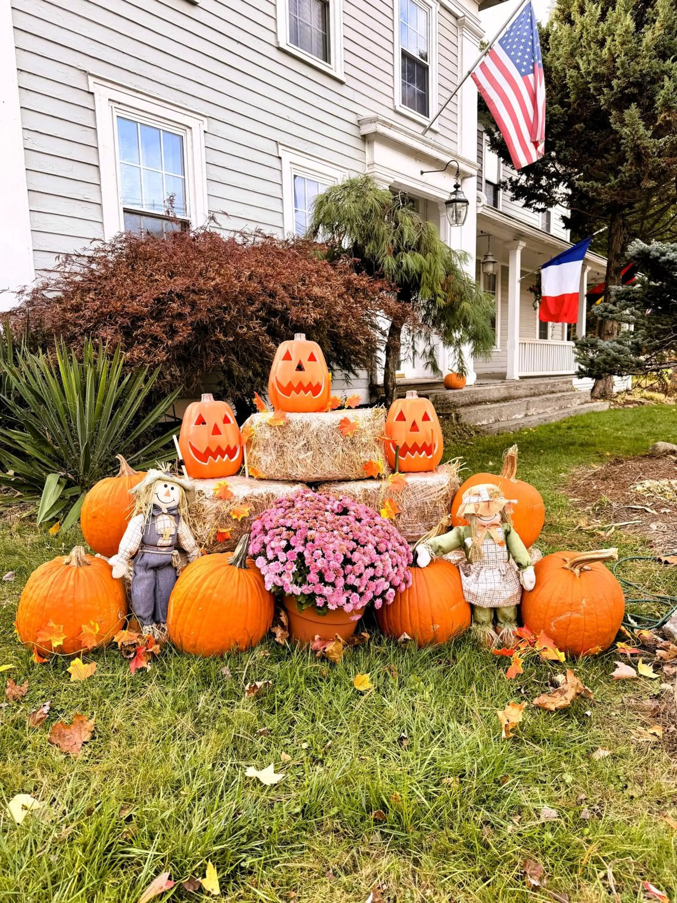 Decorative detail in Maple Terrace Motel