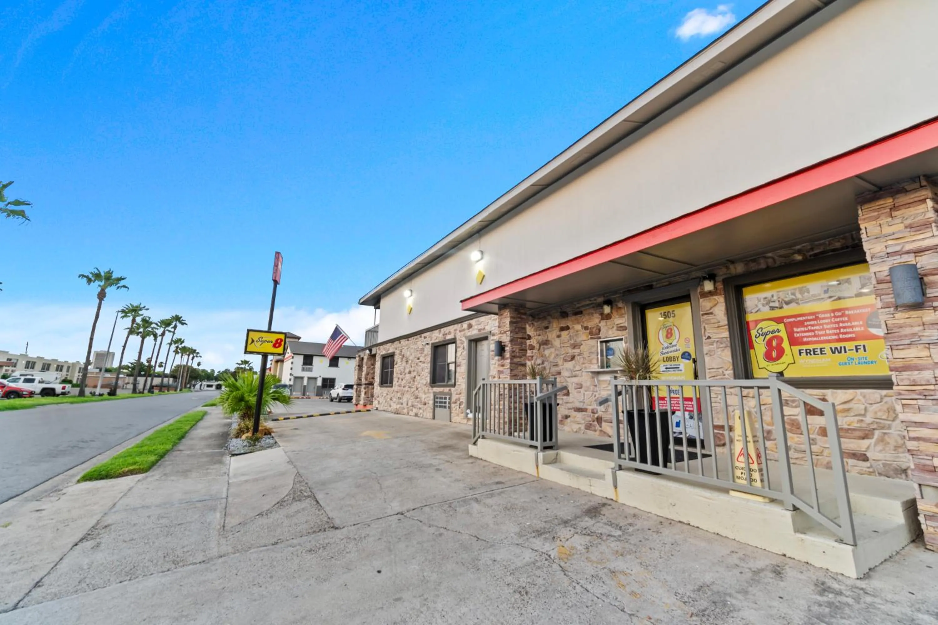 Property building in Super 8 by Wyndham McAllen-Downtown-Airport-LA Plaza Mall