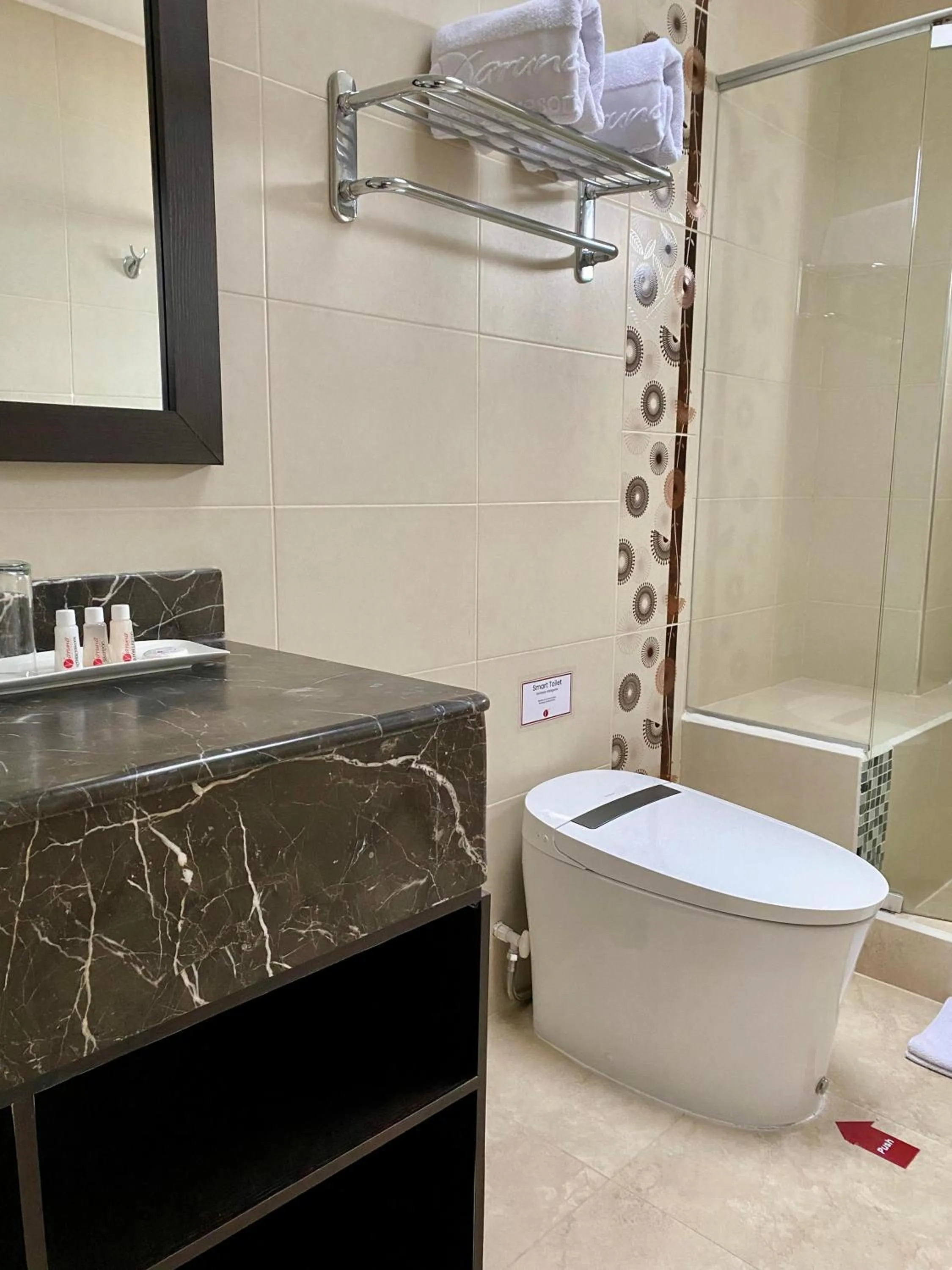 Bathroom in Hotel Varuna