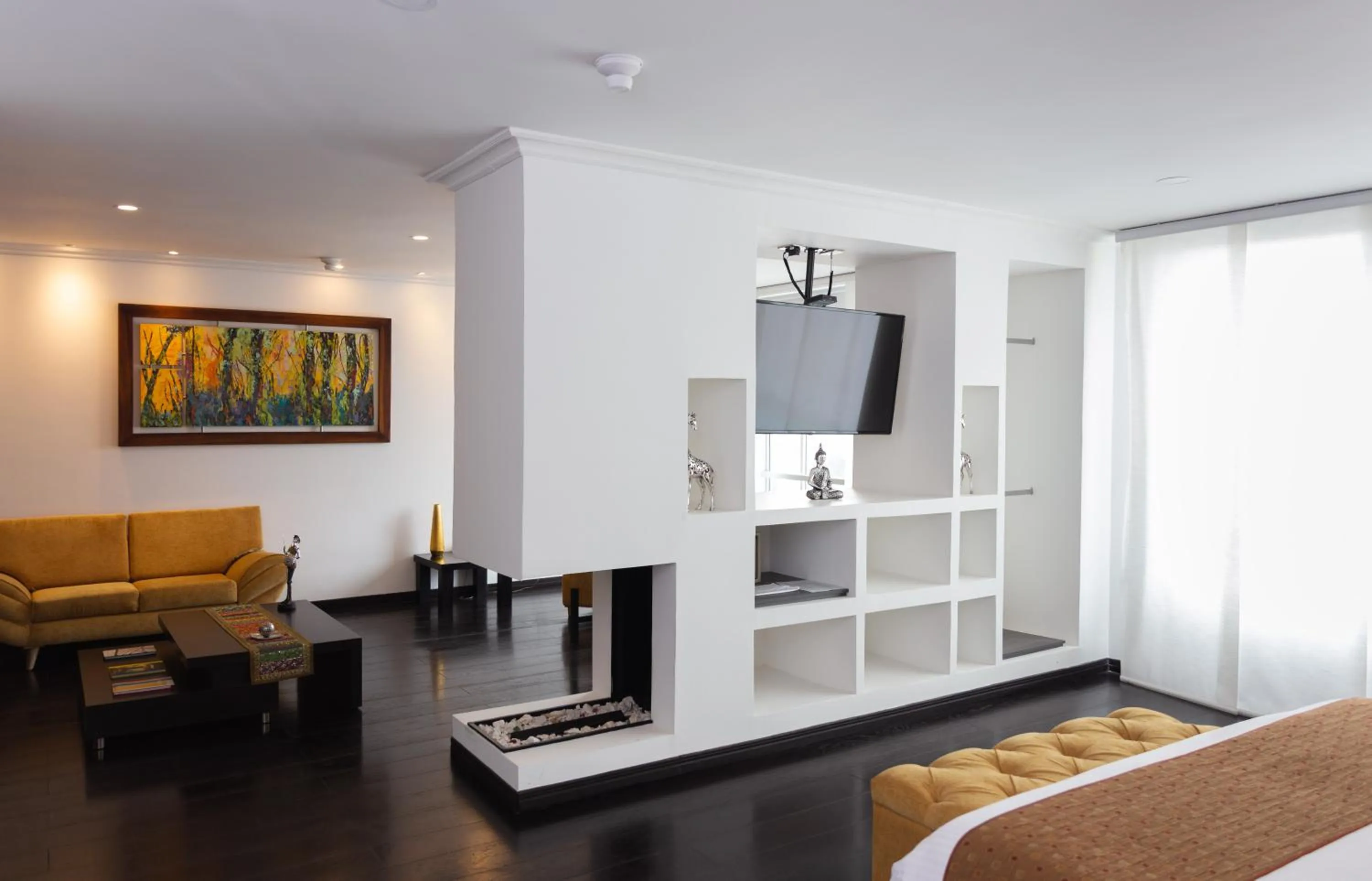 TV and multimedia in Hotel Varuna