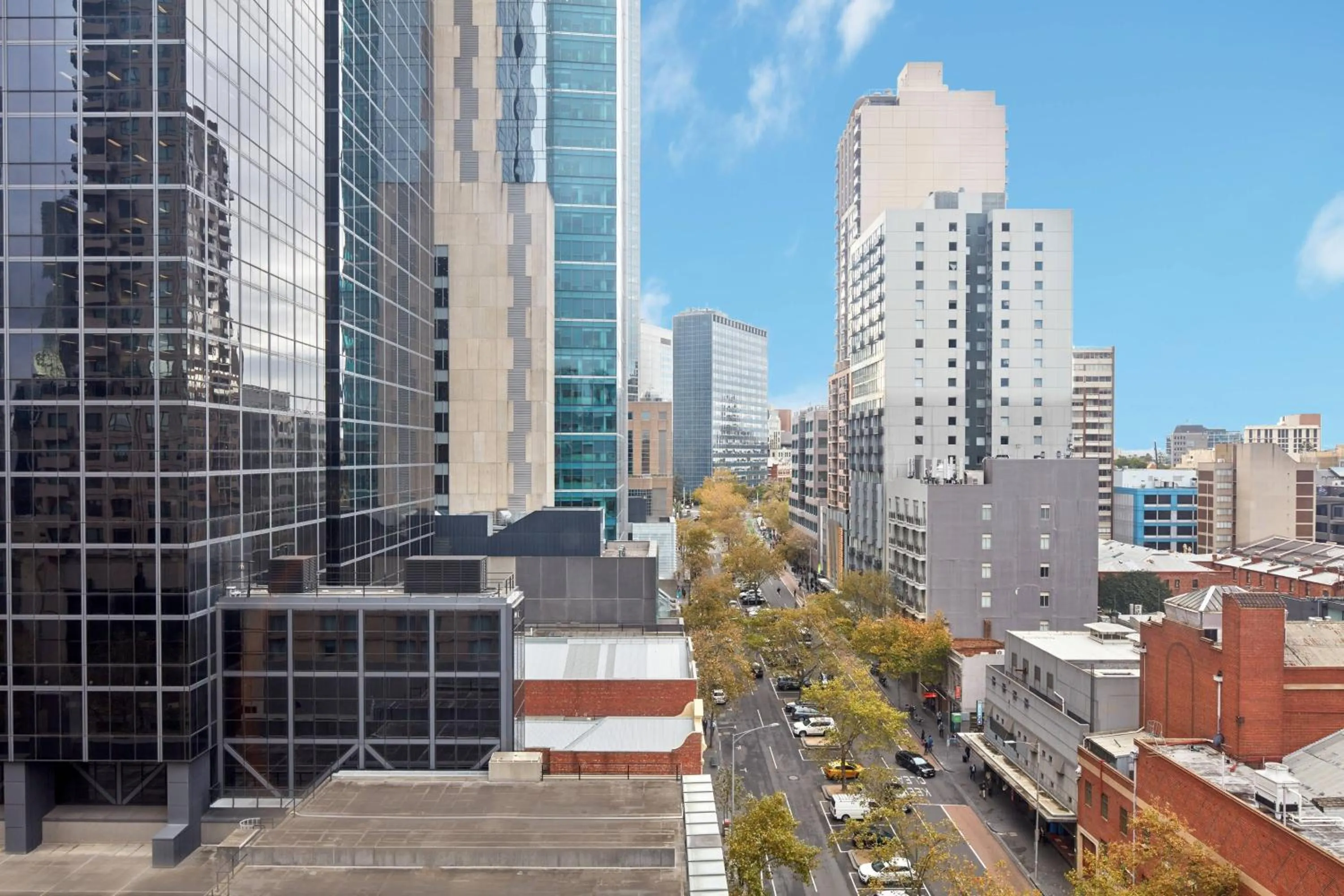 Photo of the whole room in Melbourne Marriott Hotel