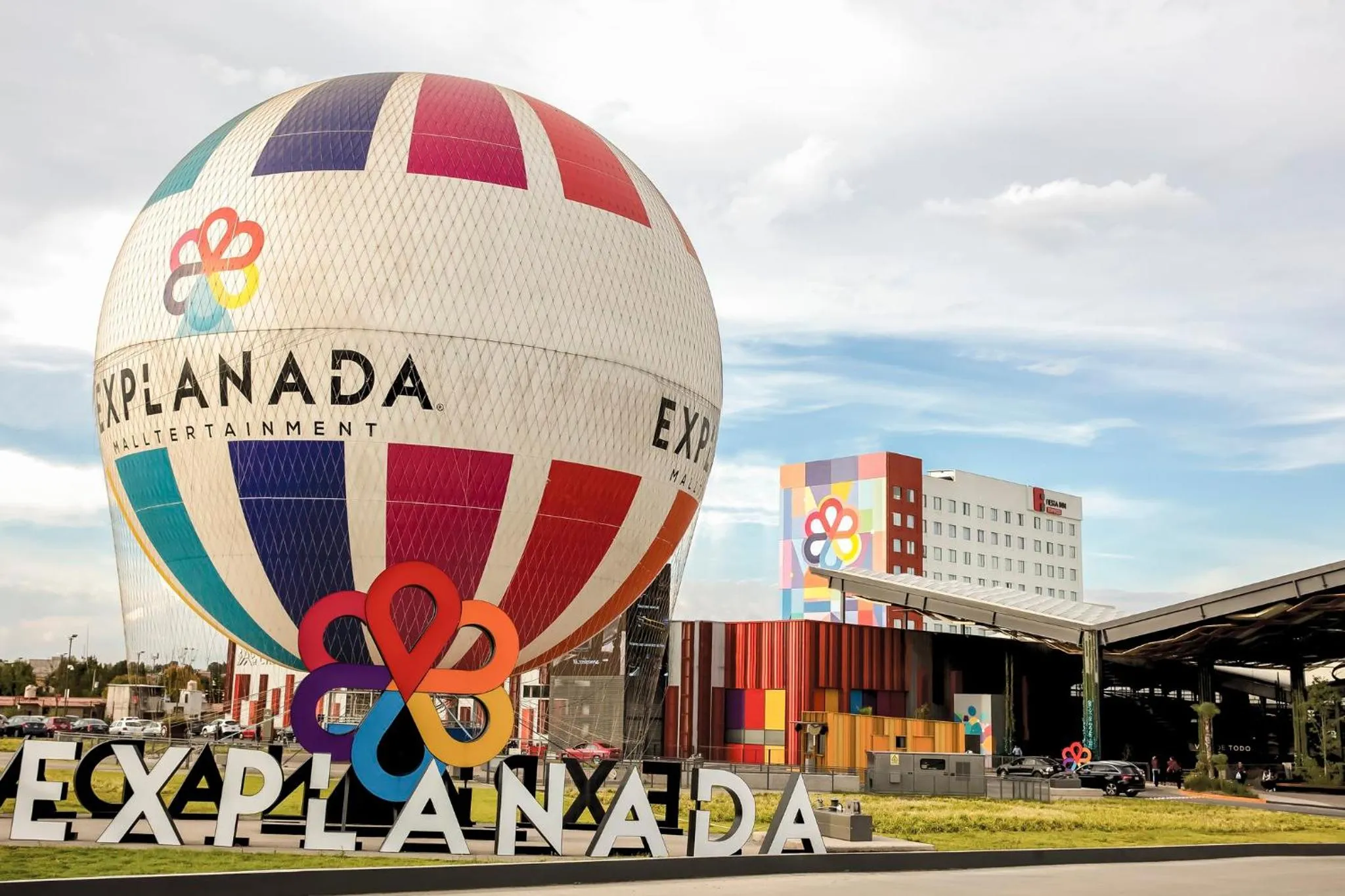 Property building in Fiesta Inn Express Puebla Explanada