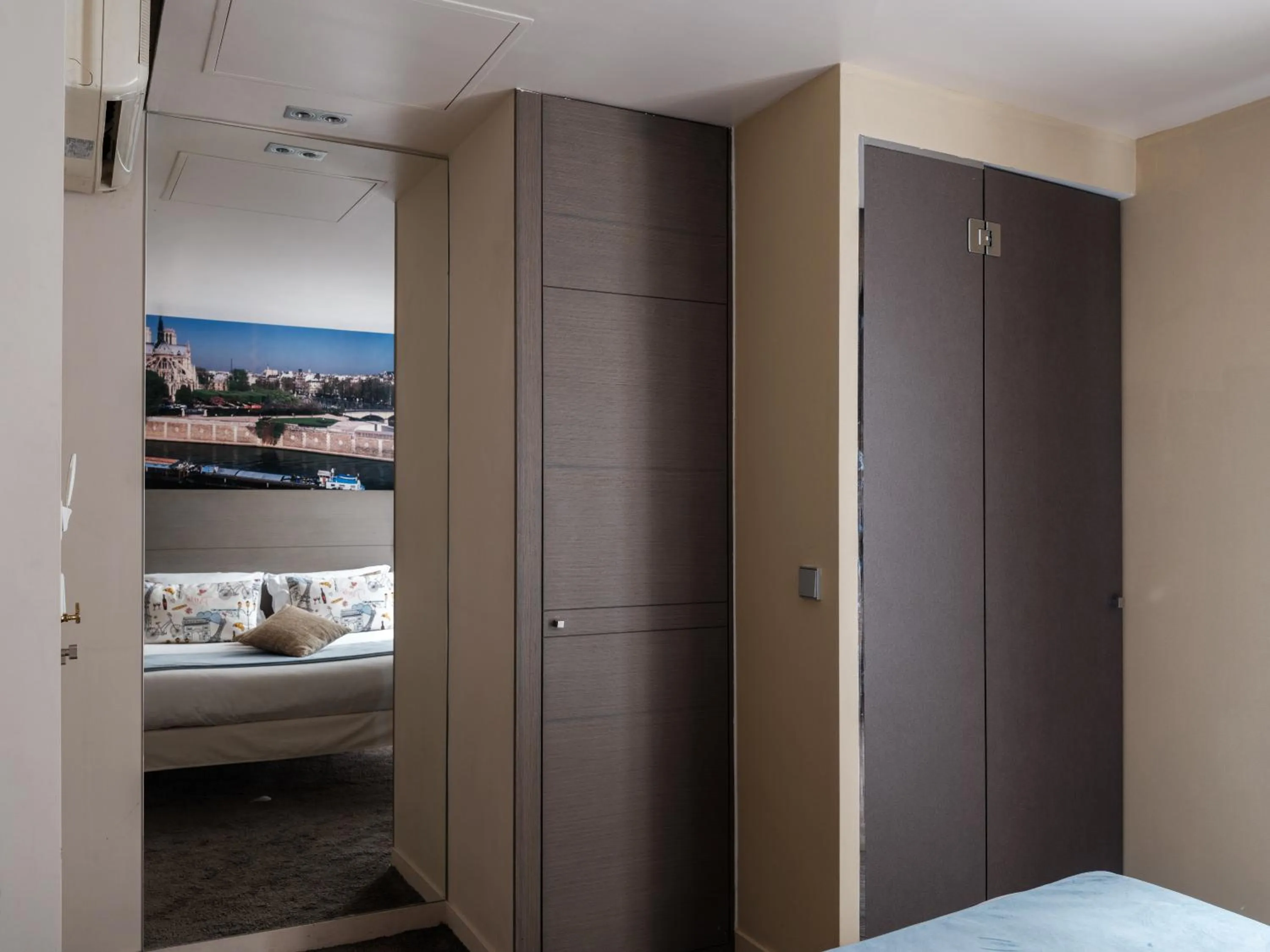 Bedroom, Bed in Hotel Minerve