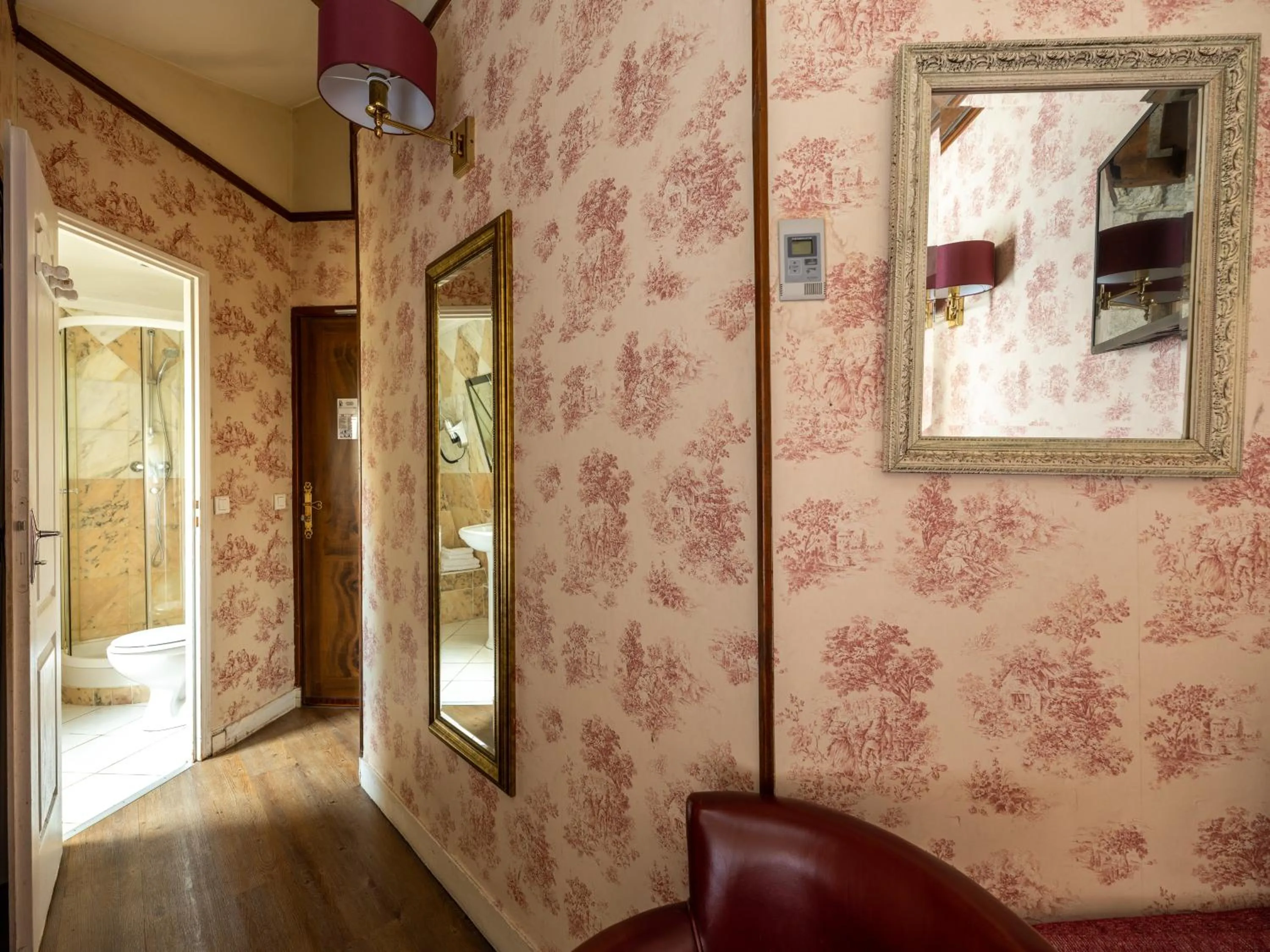 Bathroom in Hotel Minerve