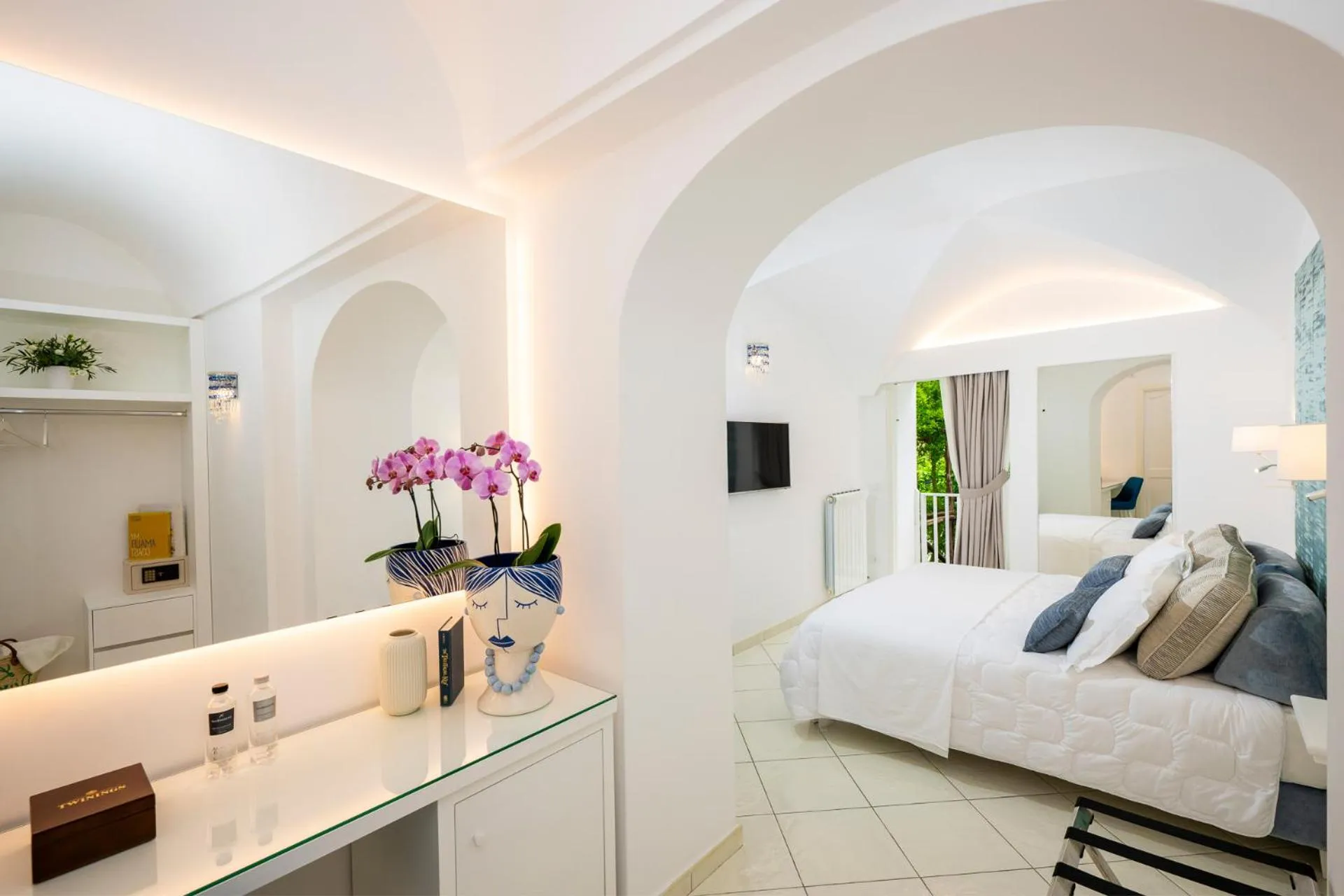 Bed in La Divina Amalfi Coast