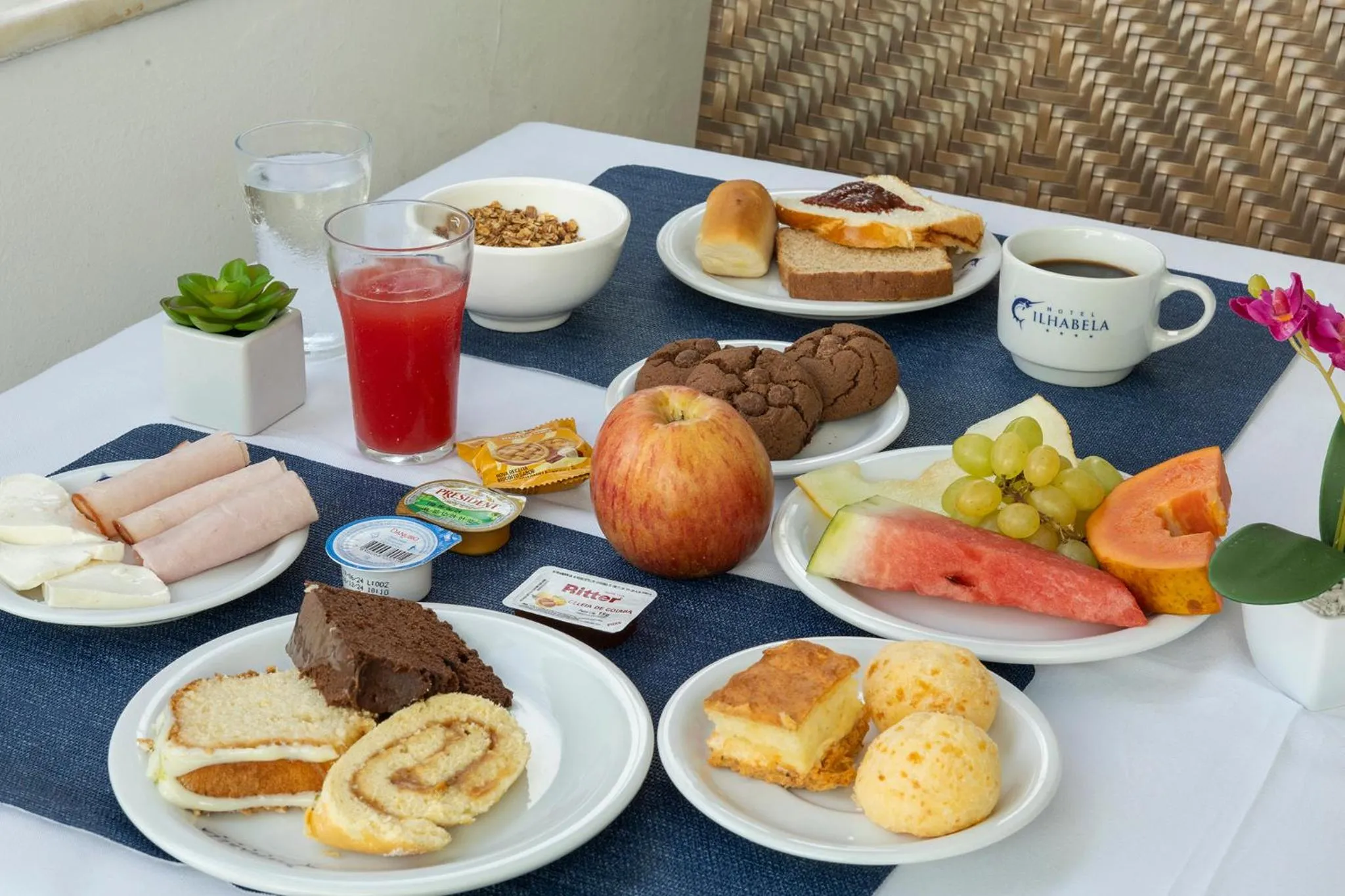 Breakfast in Hotel Ilhabela