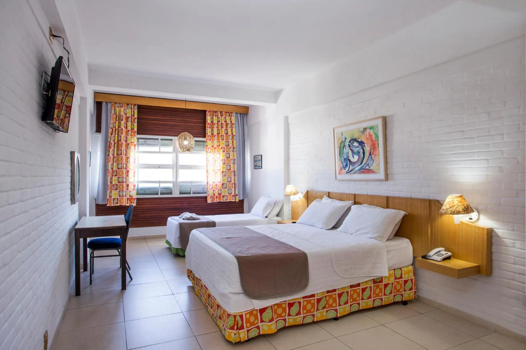 Photo of the whole room, Bed in Hotel Ilhabela