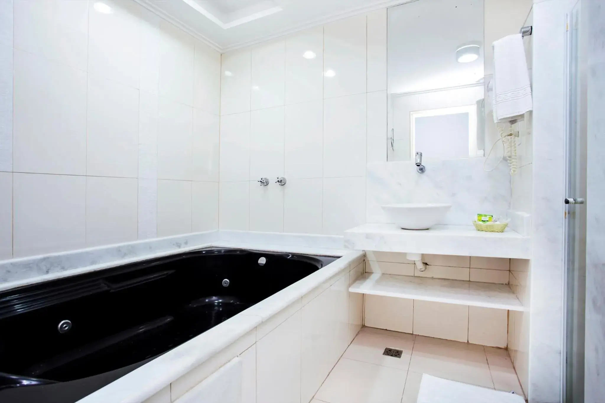 Super Luxe Room with Spa Bath in Hotel Ilhabela Super Luxe Room with Spa Bath in Hotel Ilhabela