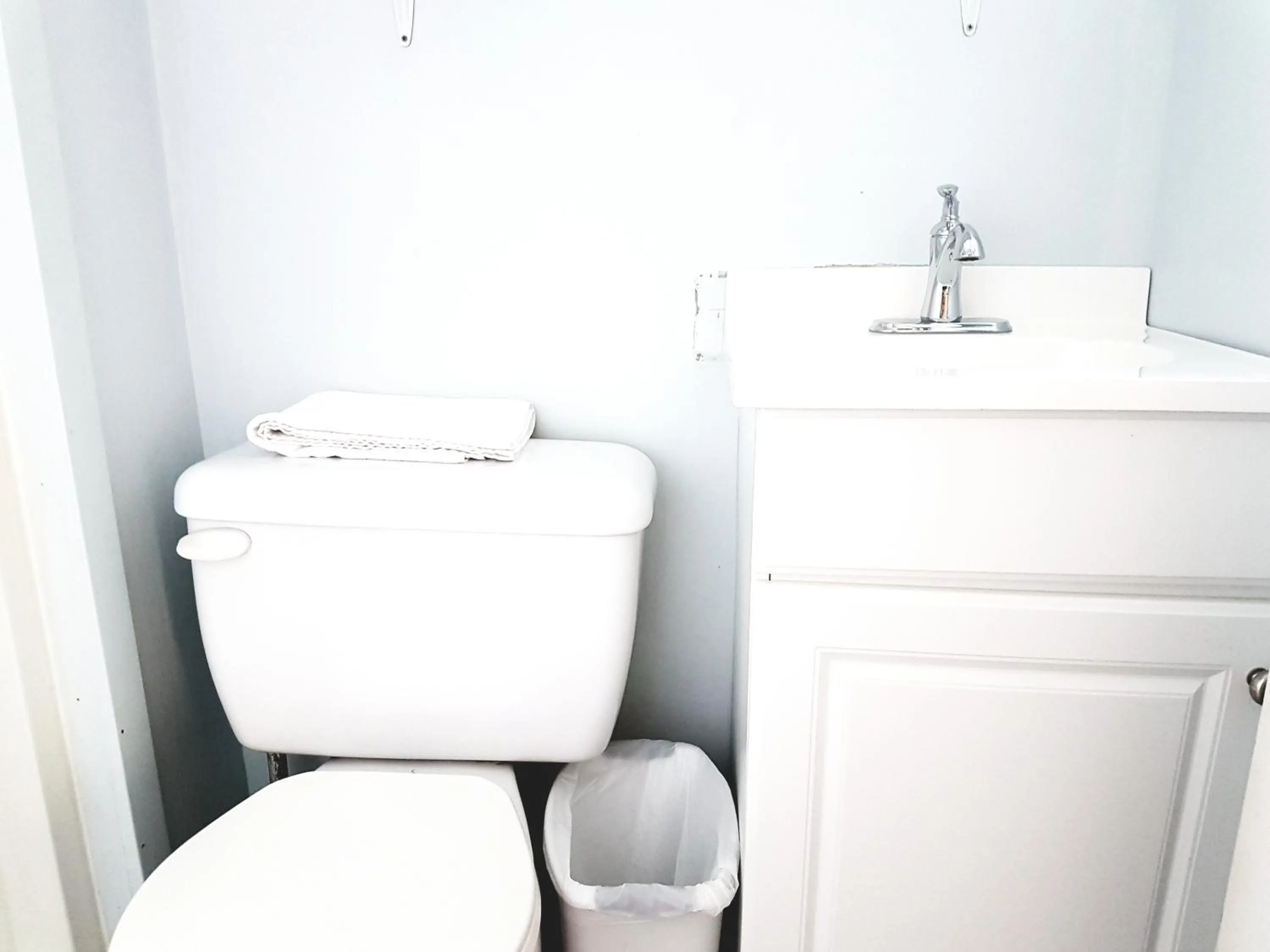 Bathroom in Holiday Motel & RV Resort