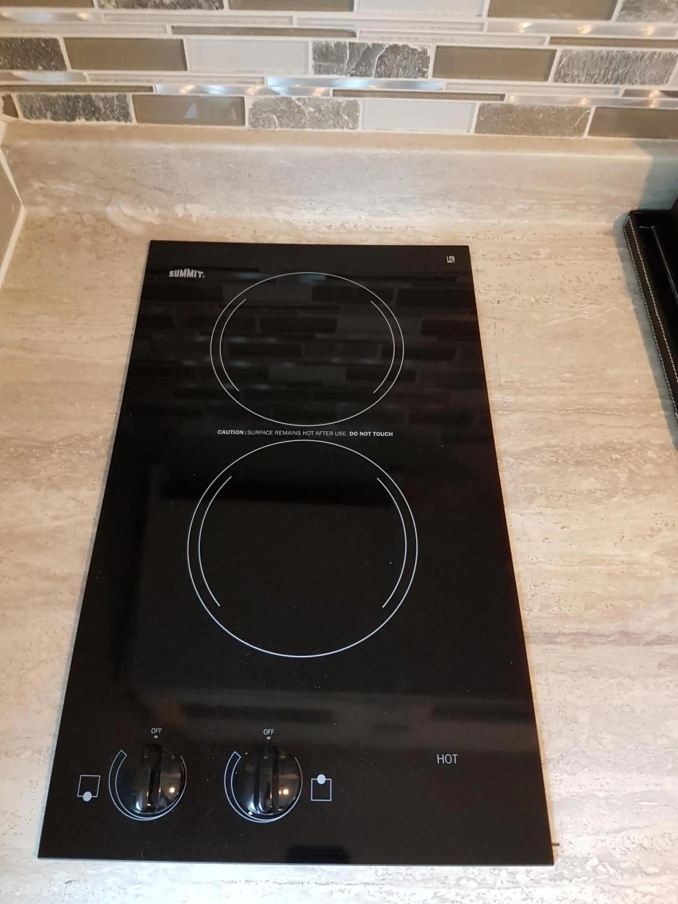 Kitchen or kitchenette in Holiday Motel & RV Resort