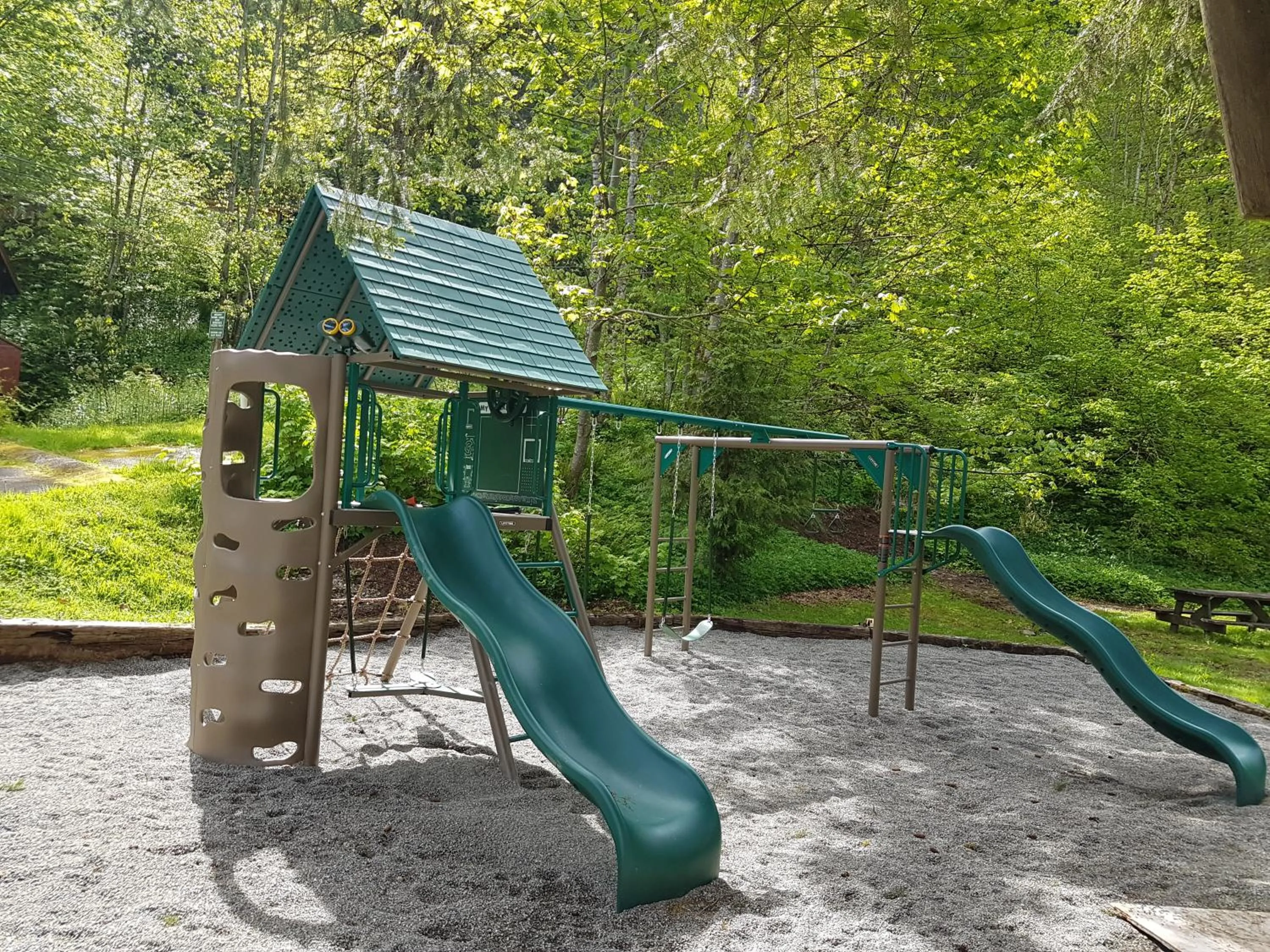 Children play ground in Holiday Motel & RV Resort