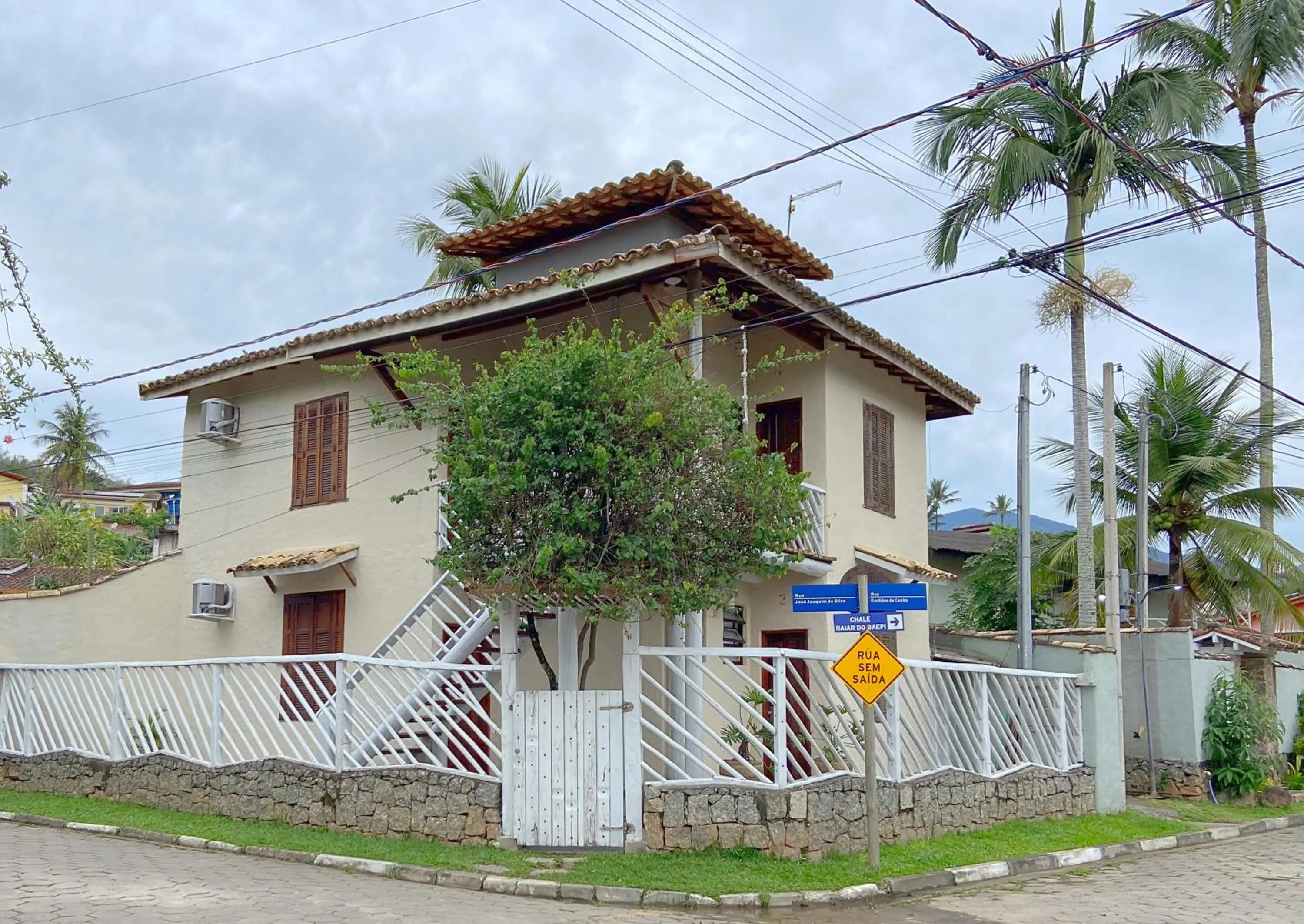 Property building in Pousada Montemar