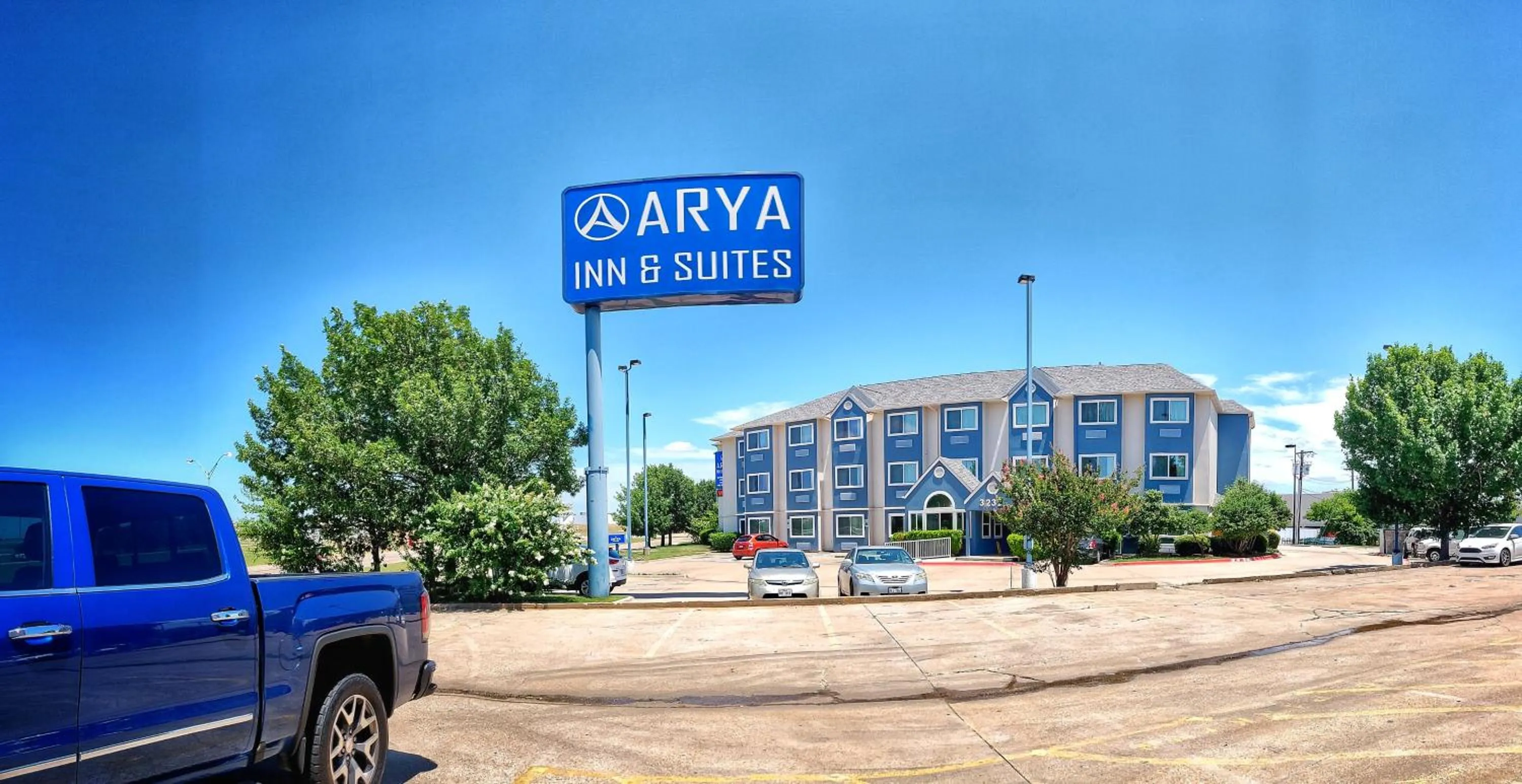 Property building in Arya Inn and Suites