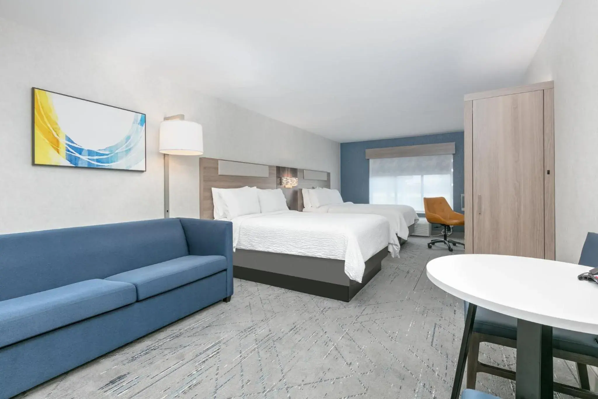 Queen Suite with Two Queen Beds and Sofa Bed in Holiday Inn Express Hotel and Suites Valparaiso by IHG Queen Suite with Two Queen Beds and Sofa Bed in Holiday Inn Express Hotel and Suites Valparaiso by IHG