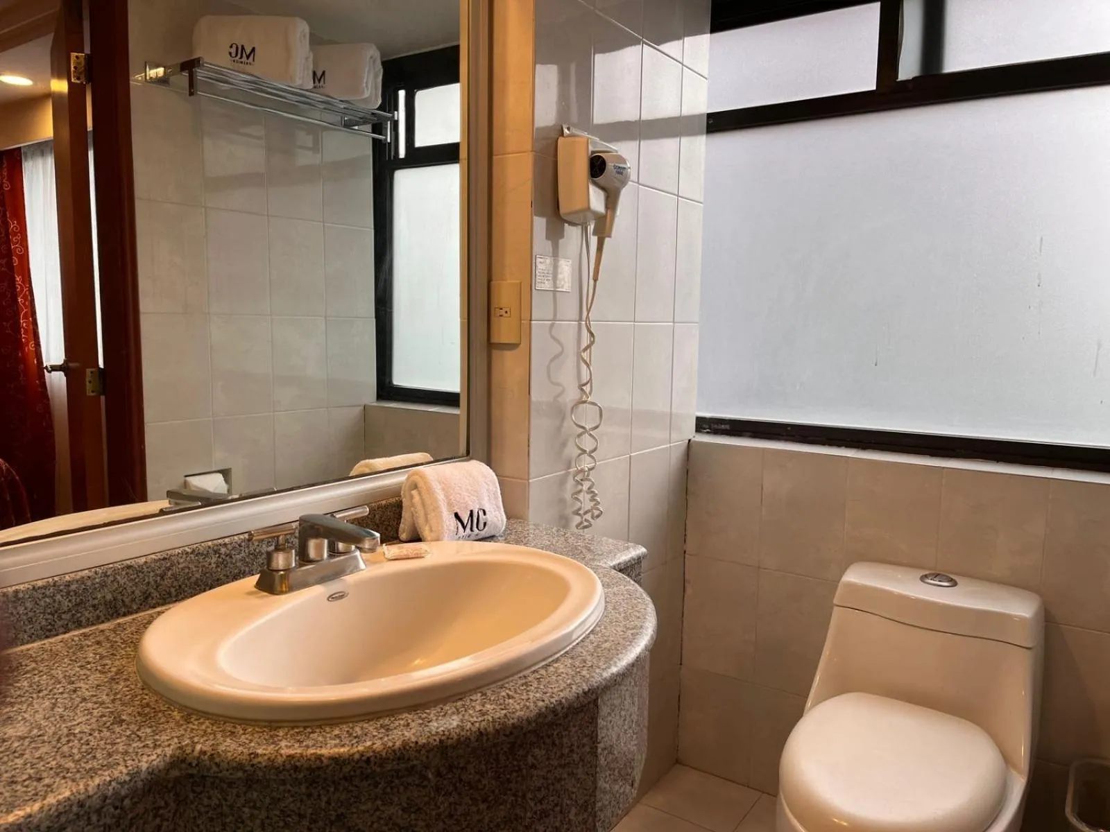 Bathroom in Hotel Premier