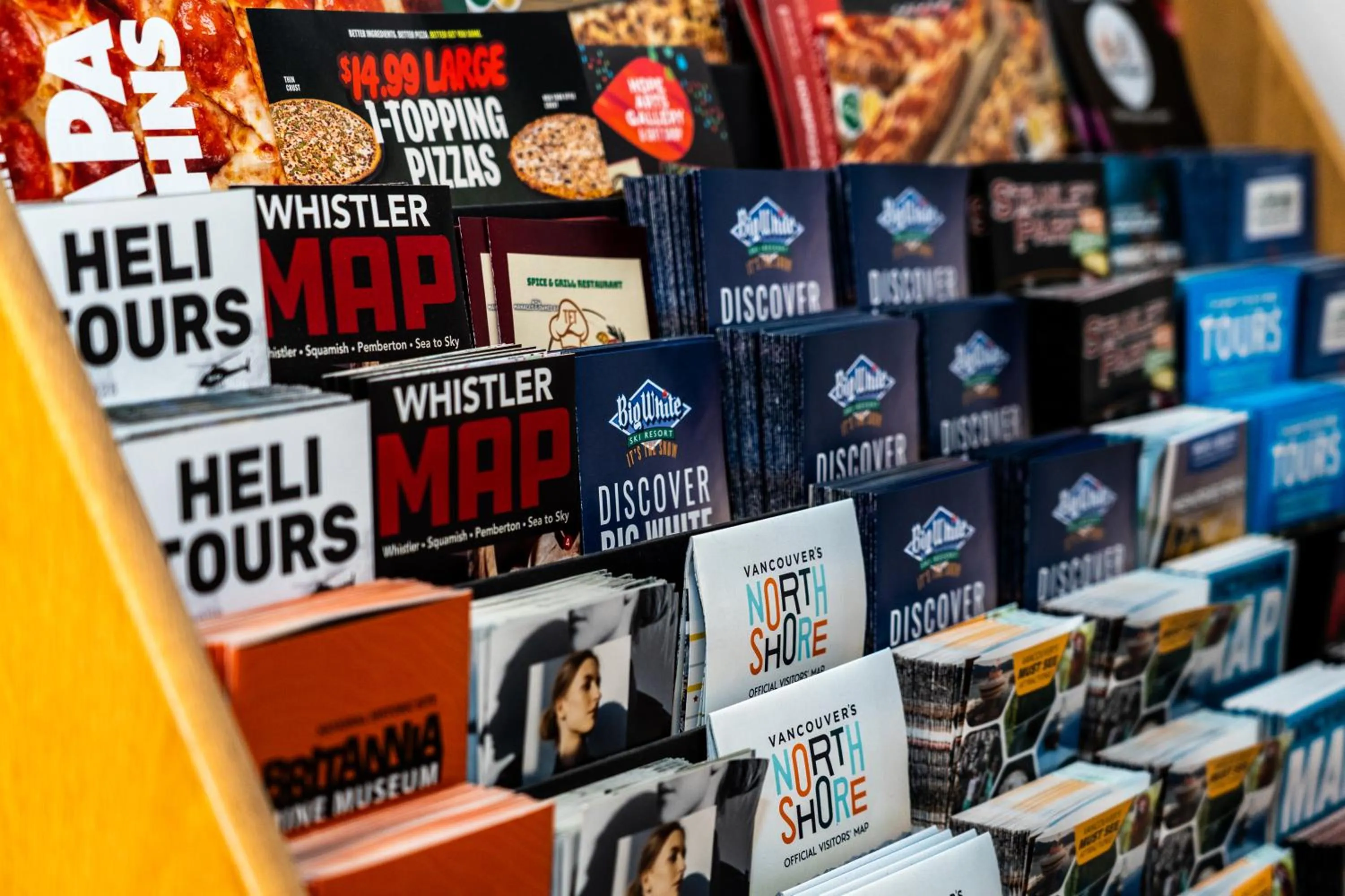 Lobby or reception in Alpine Motel