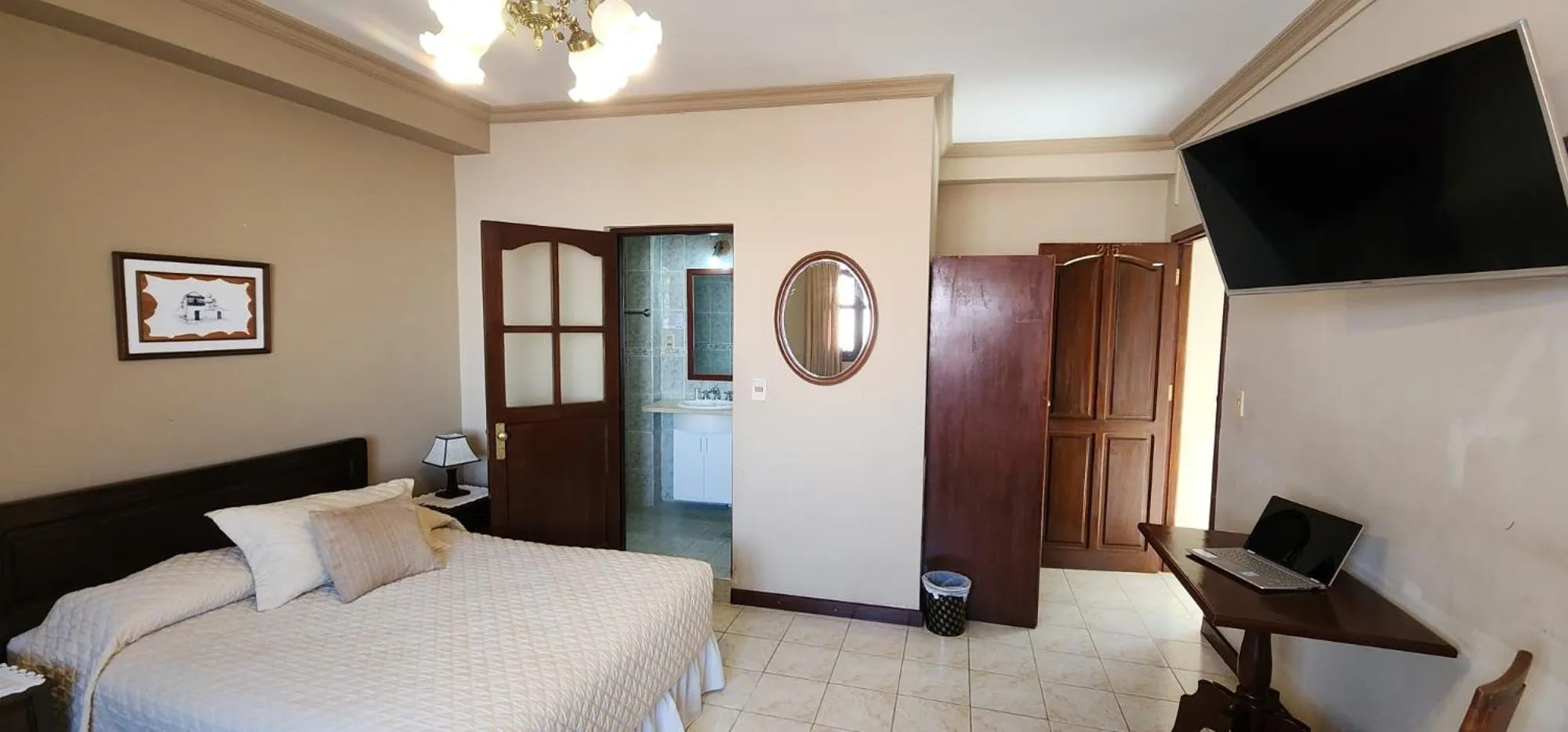 TV and multimedia, Bed in Hotel Carmen