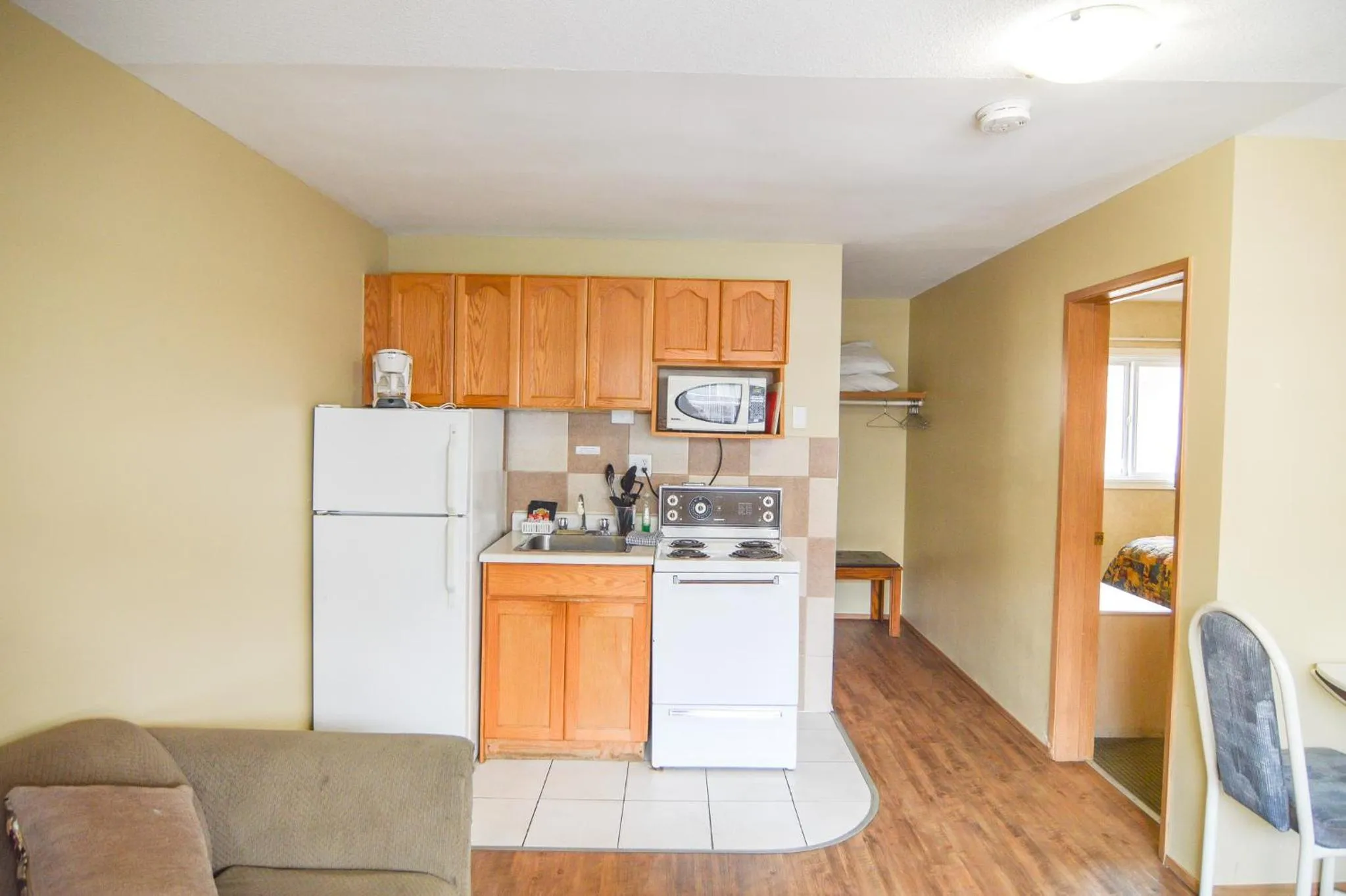 Kitchen or kitchenette in Shoreline Resort Condominiums