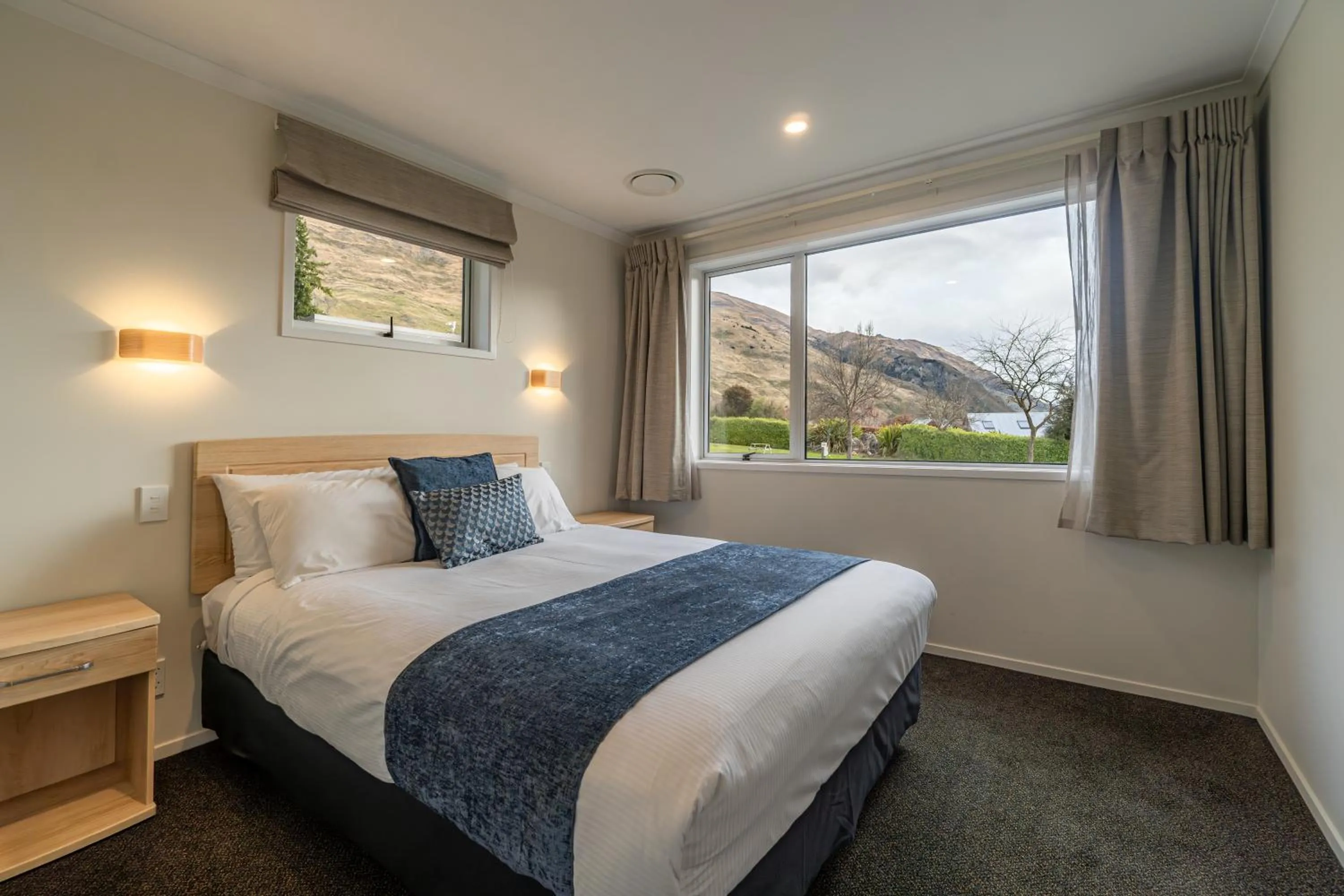 Bed in Wanaka Top 10 Holiday Park