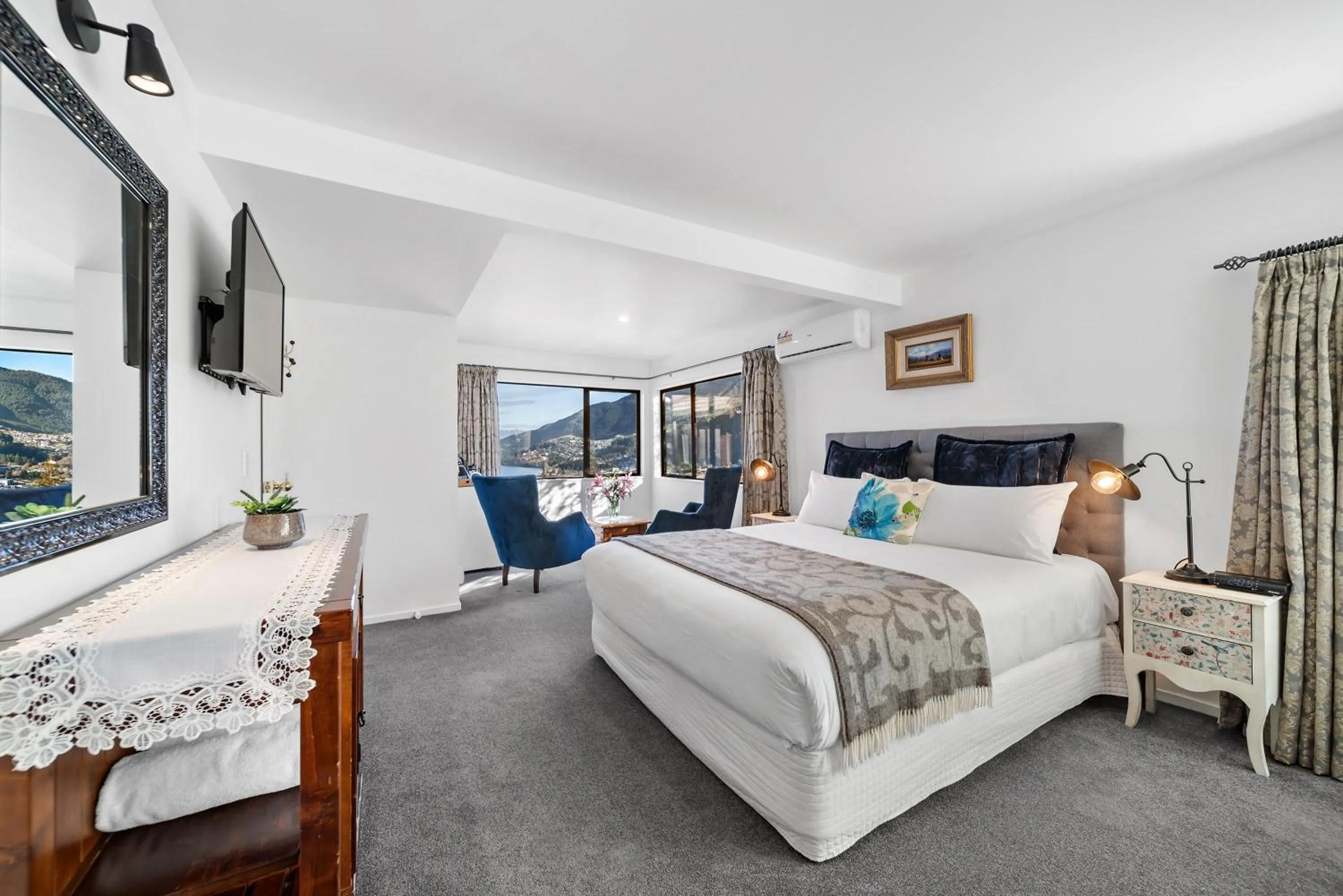 Bed in Balmoral Lodge