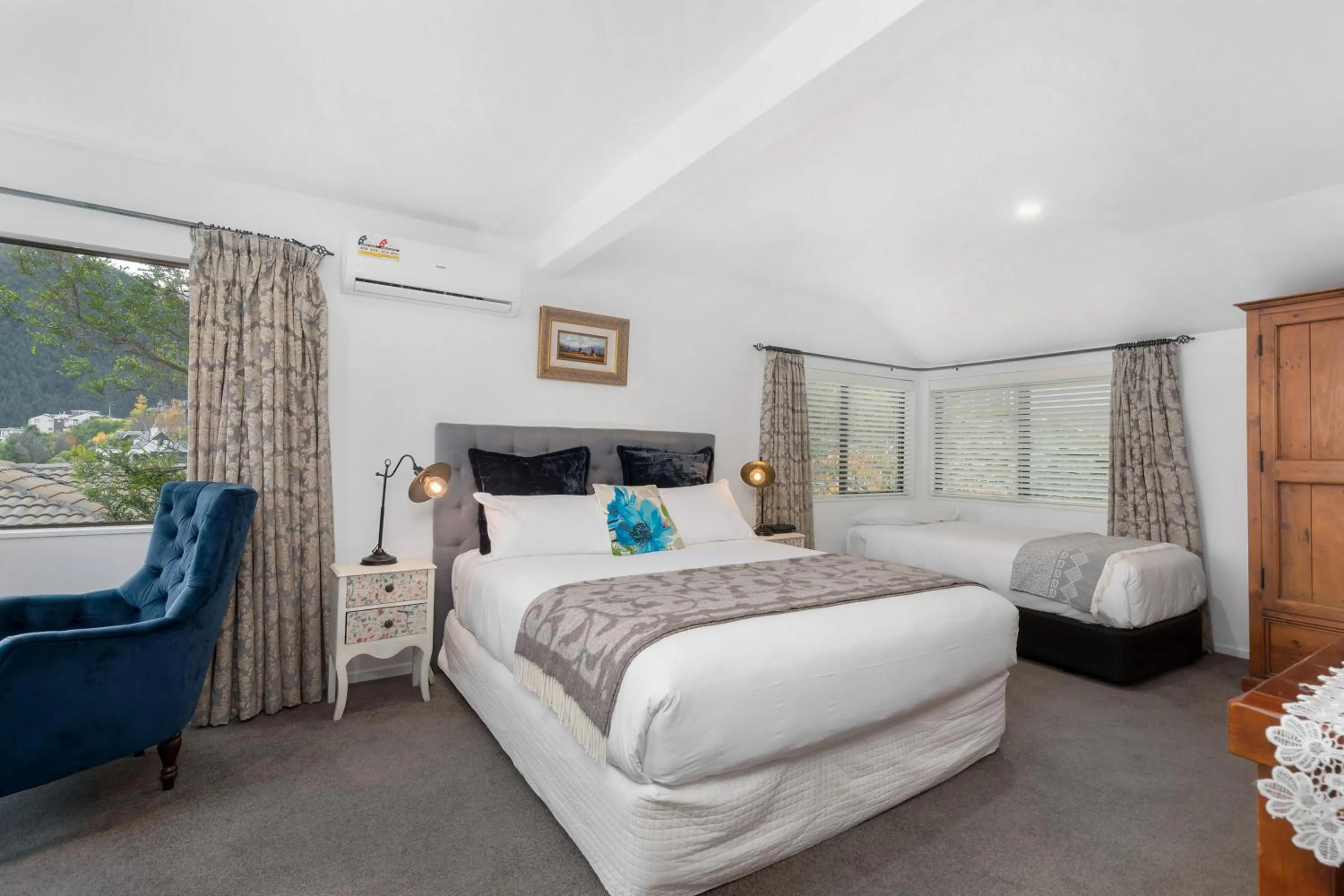 Bed in Balmoral Lodge