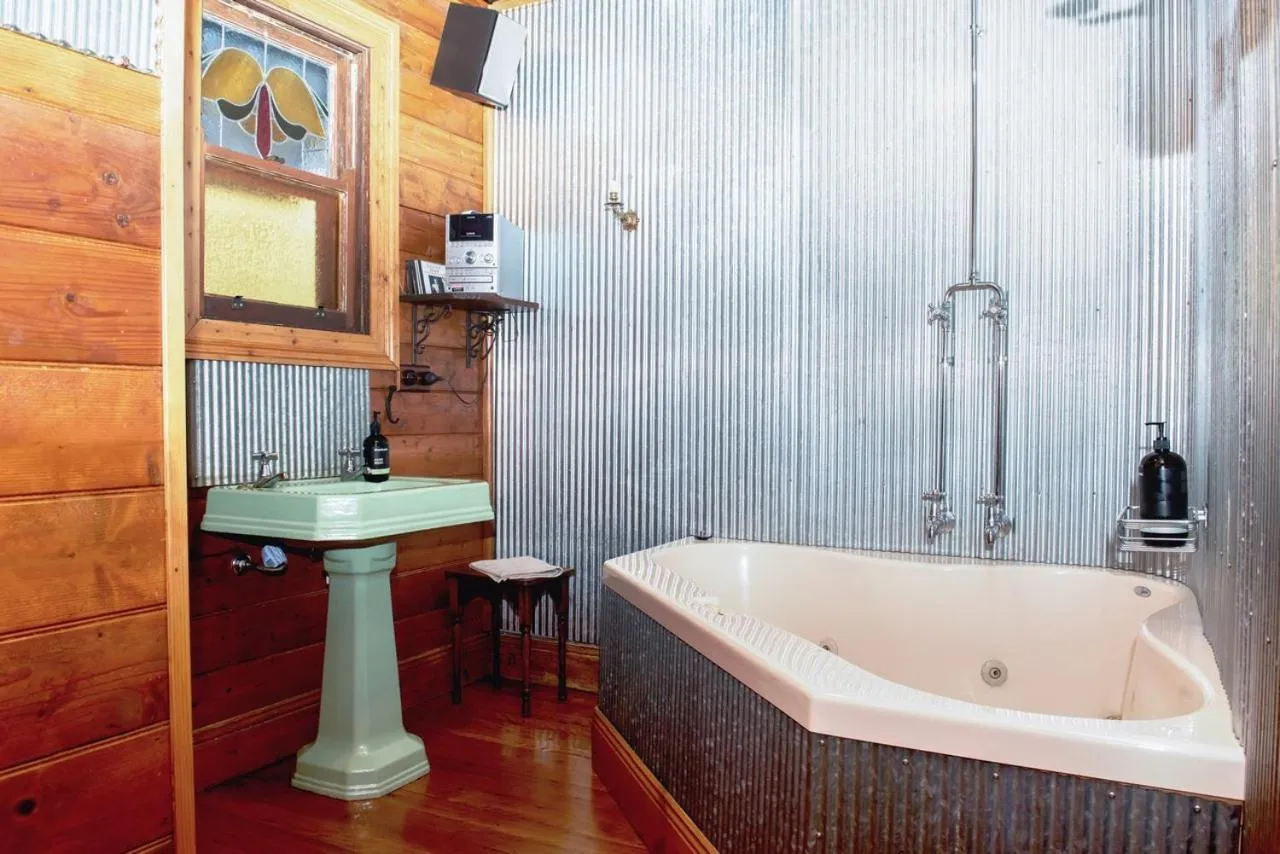 Colby Cottages, Wooragee near Beechworth