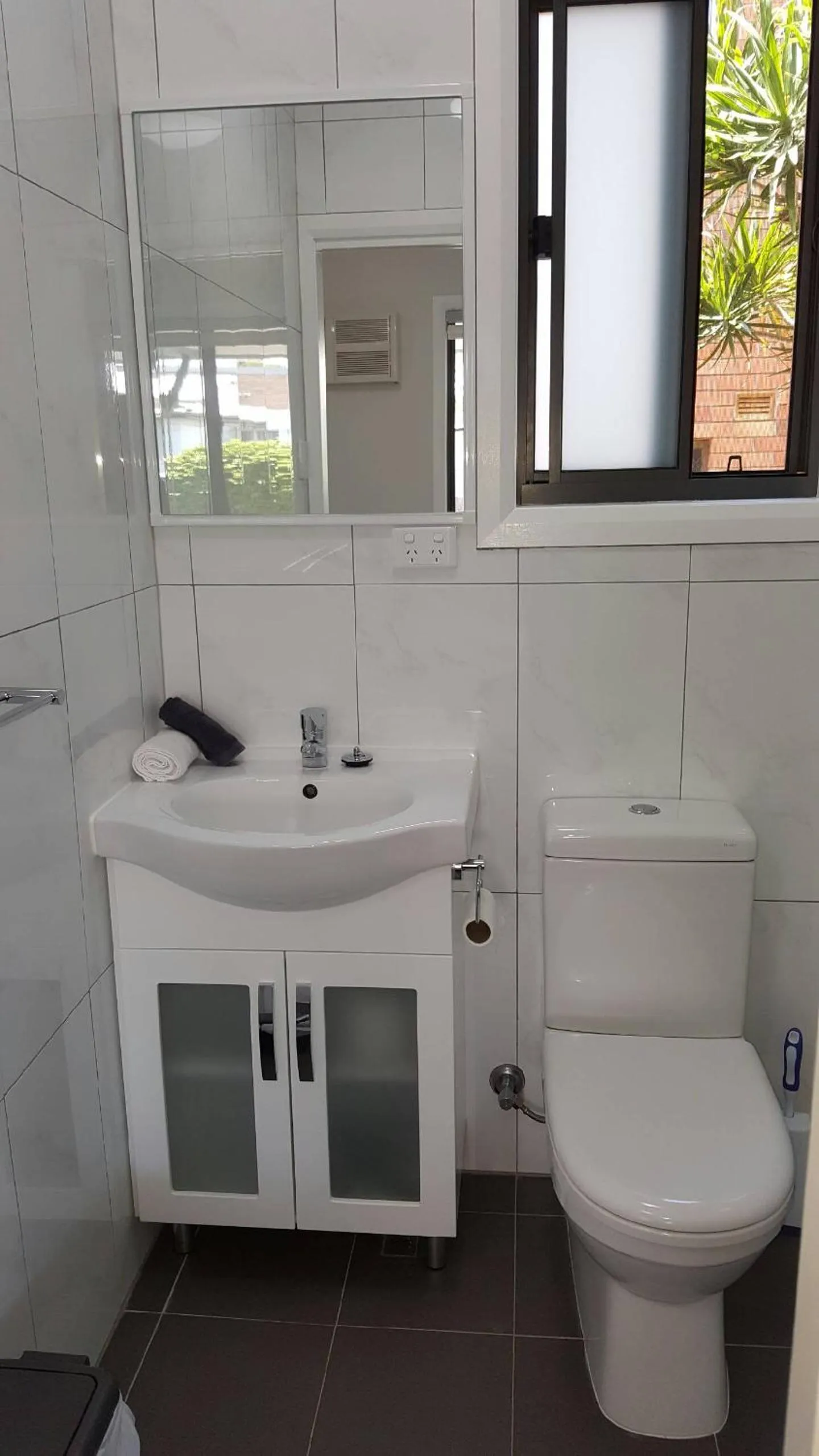 Toilet in John Oxley Motel