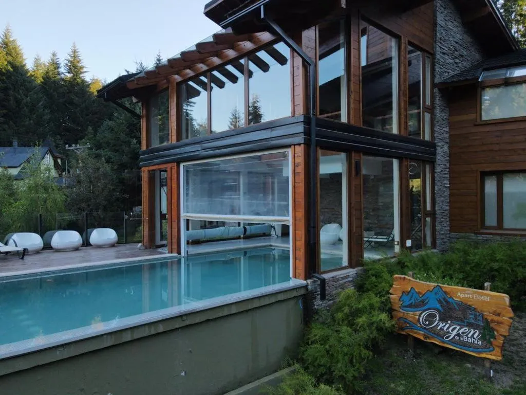 Pool view in Origen de la Bahia