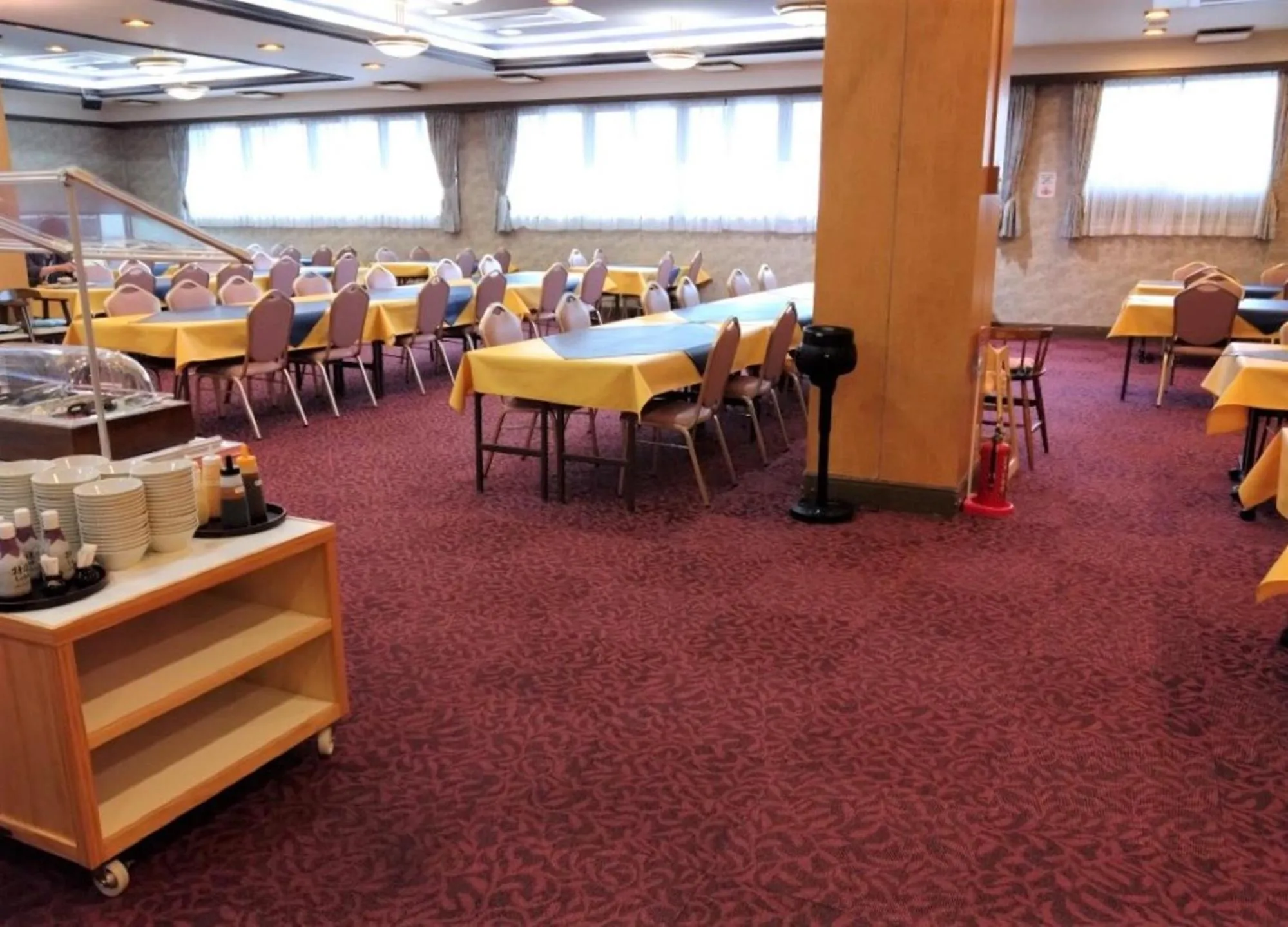 Restaurant/places to eat in Hotel Hatta