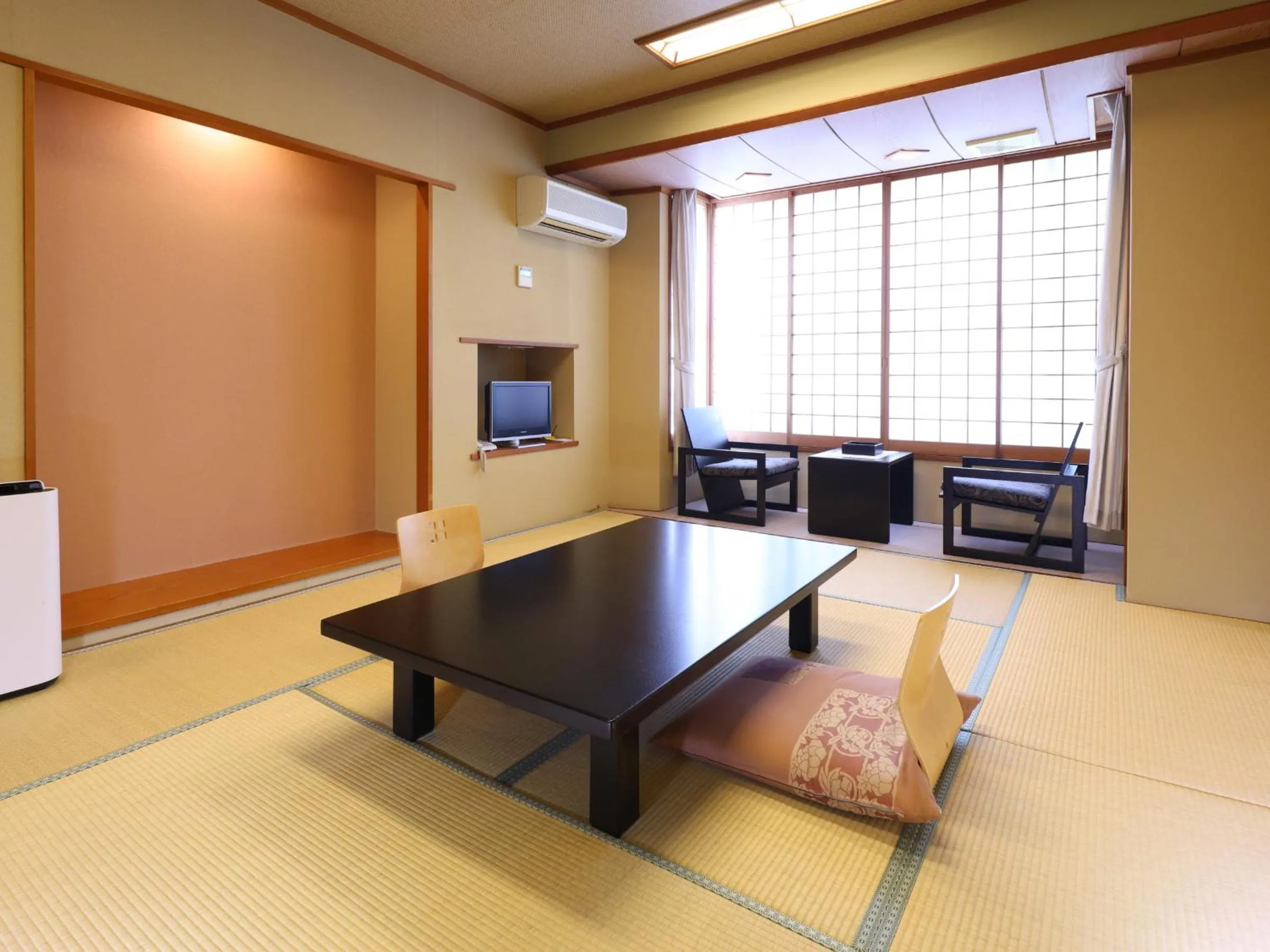 air conditioner in Hotel Hatta