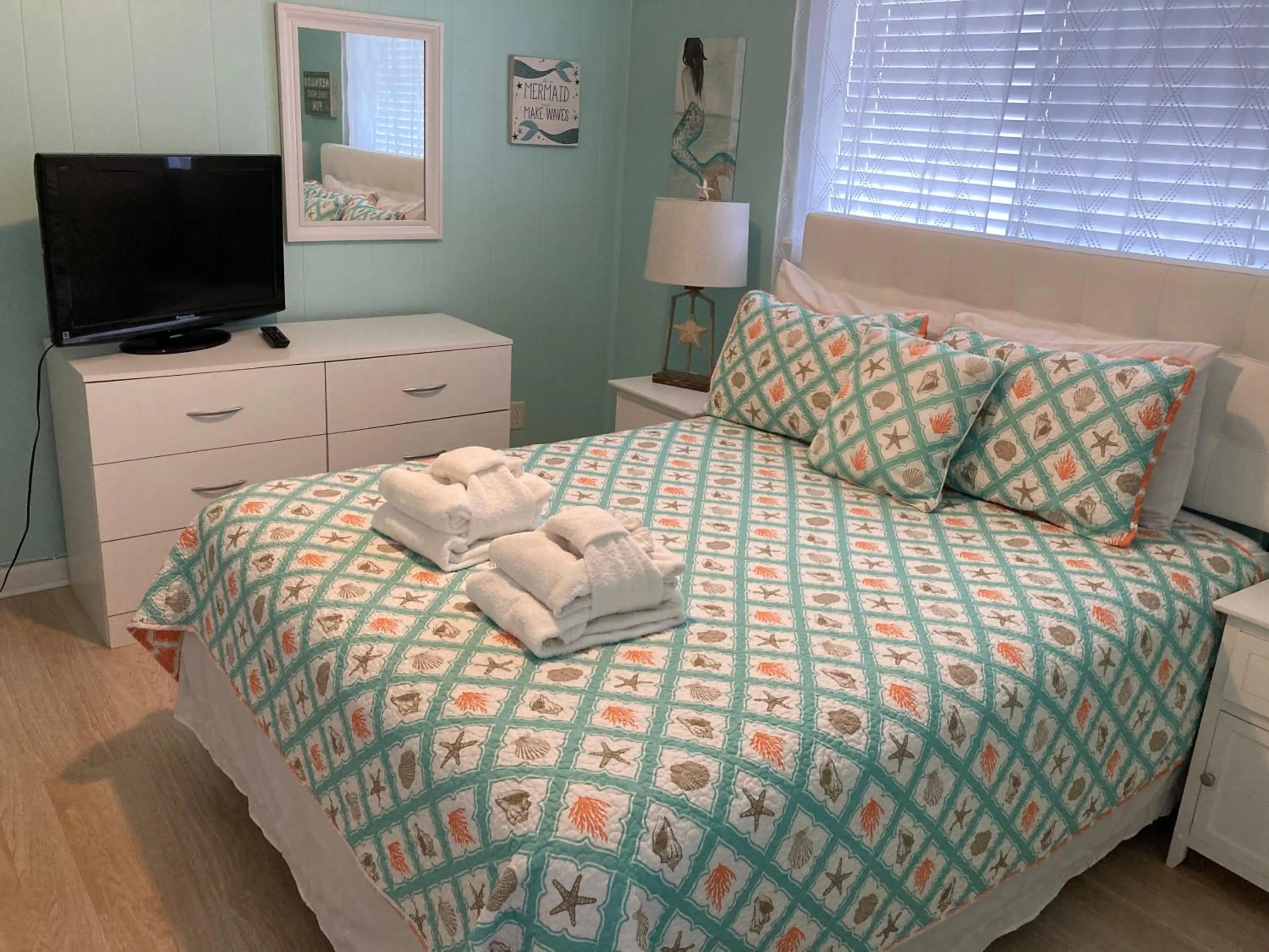 Bedroom, Bed in Hilton Head Resort