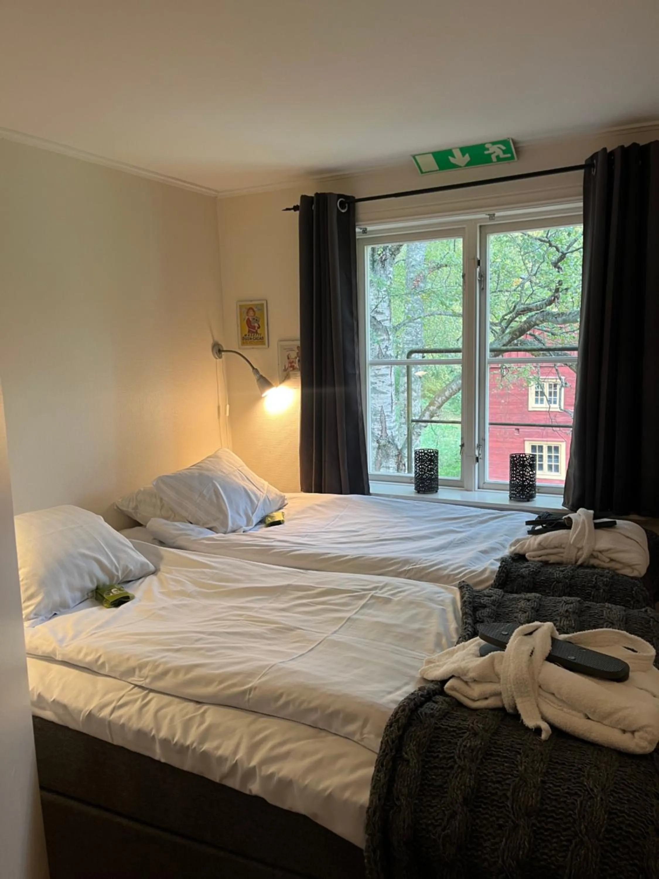 Bed in STF Korrö Gårdshotell