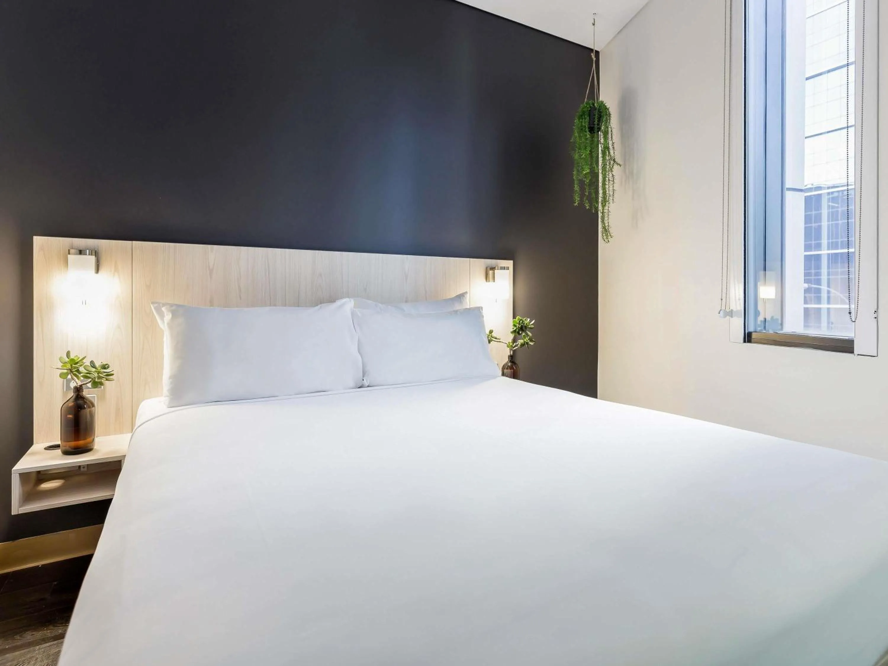 Bedroom, Bed in ibis Sydney Barangaroo