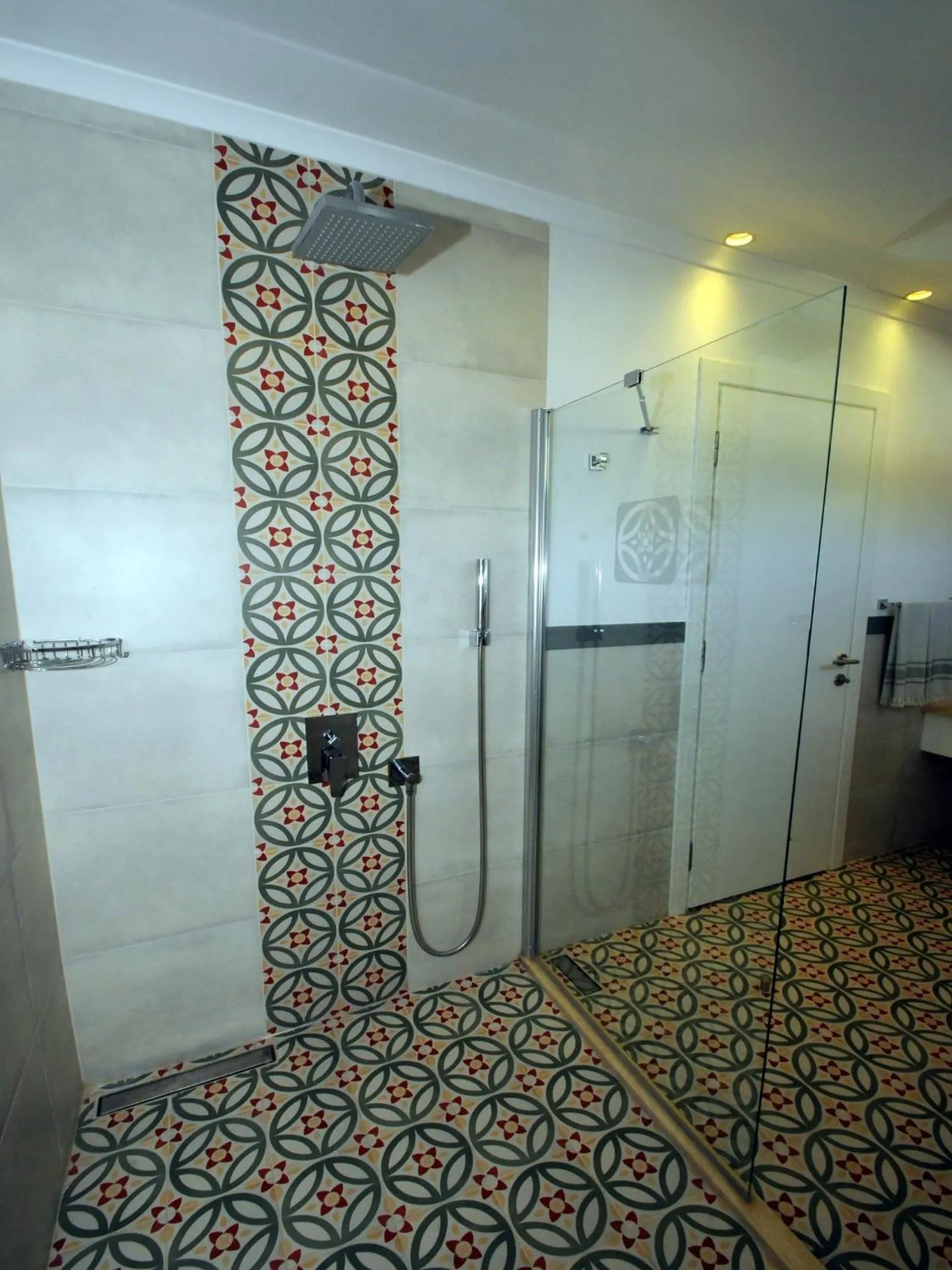 Bathroom in Sea Breeze Hotel and Apartments