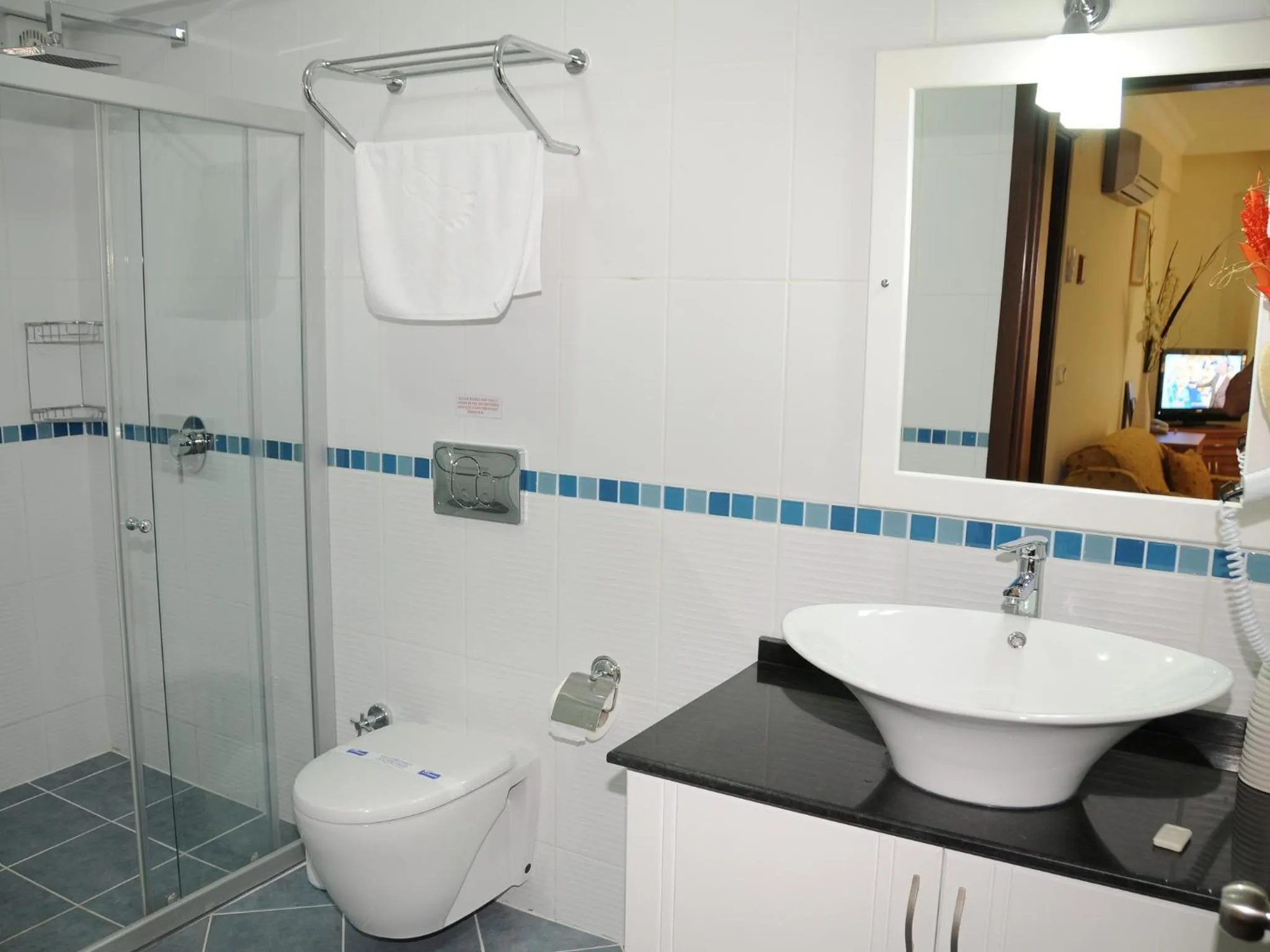 Shower in Sea Breeze Hotel and Apartments