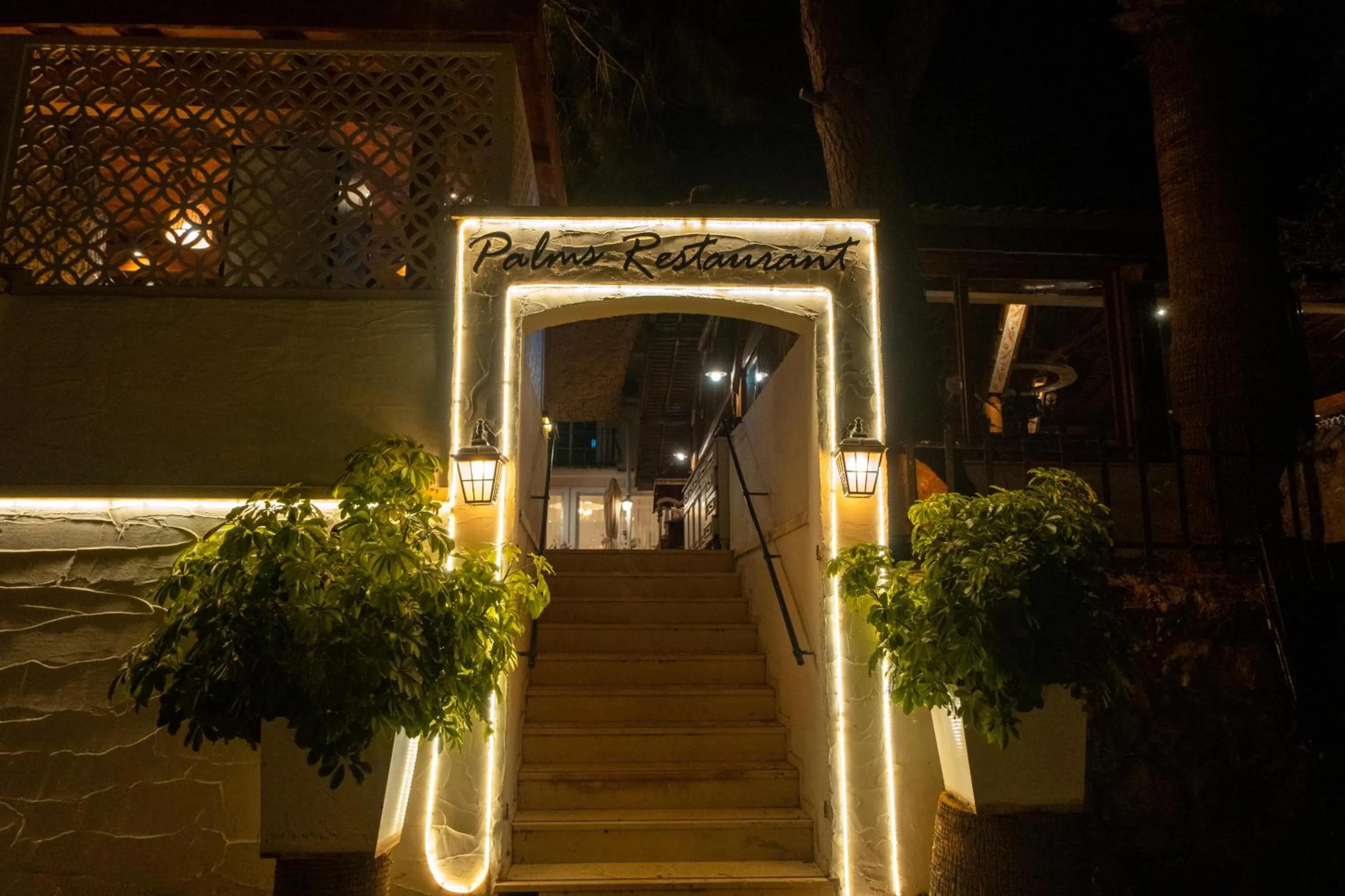 Sea Breeze Hotel and Apartments