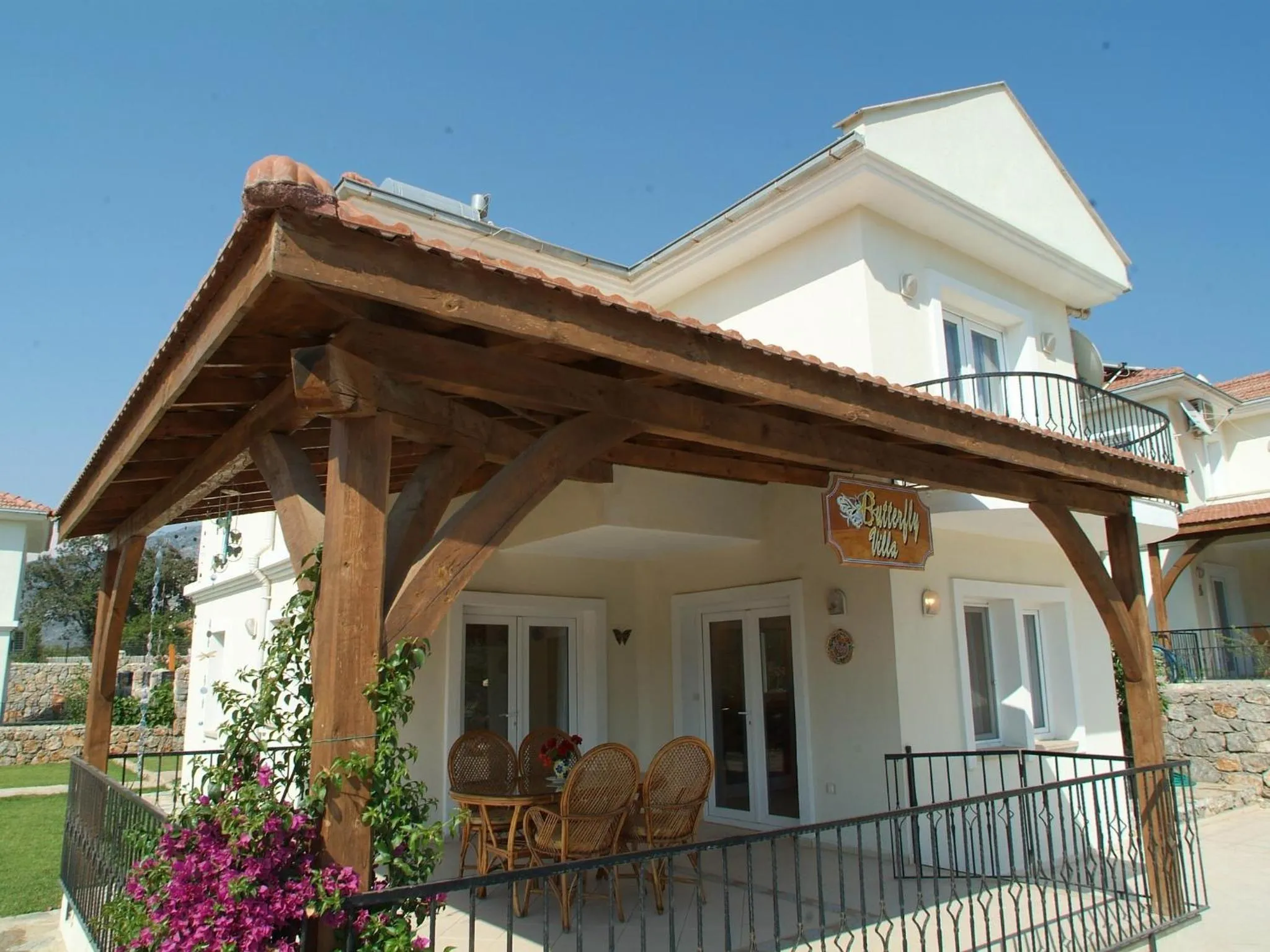 Facade/entrance in Sea Breeze Hotel and Apartments