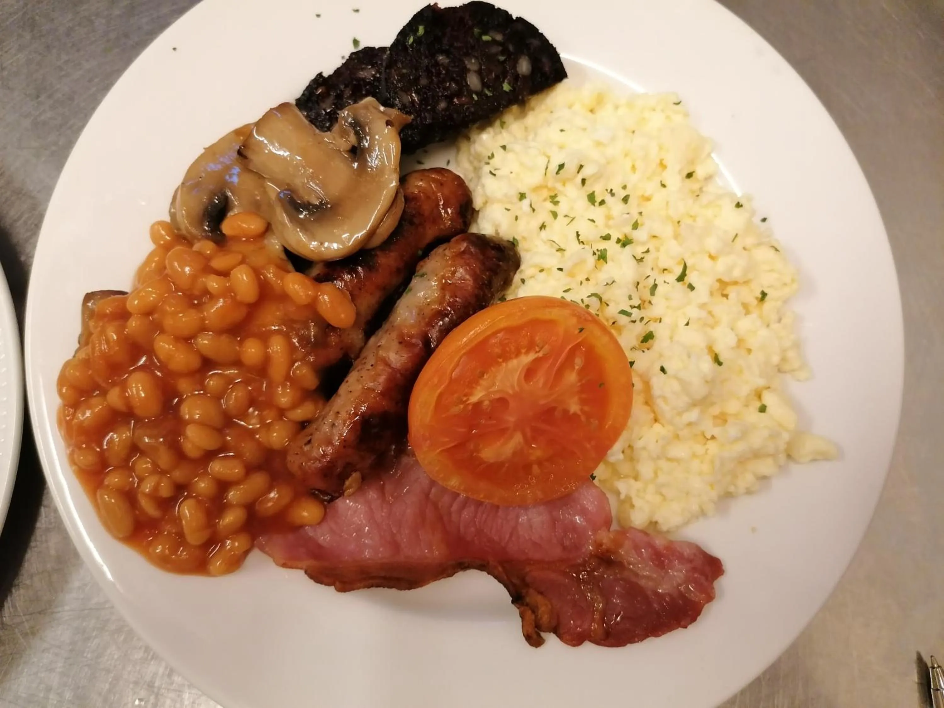 Breakfast in The Waverley Hotel