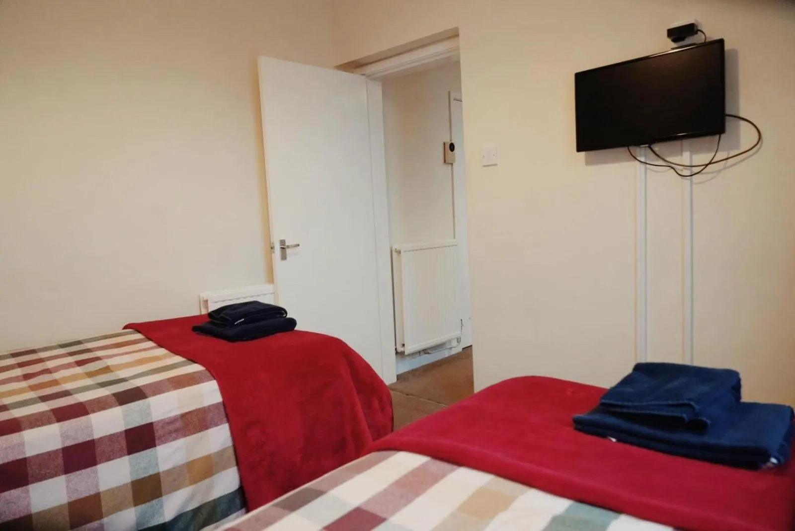 Bed in The Waverley Hotel